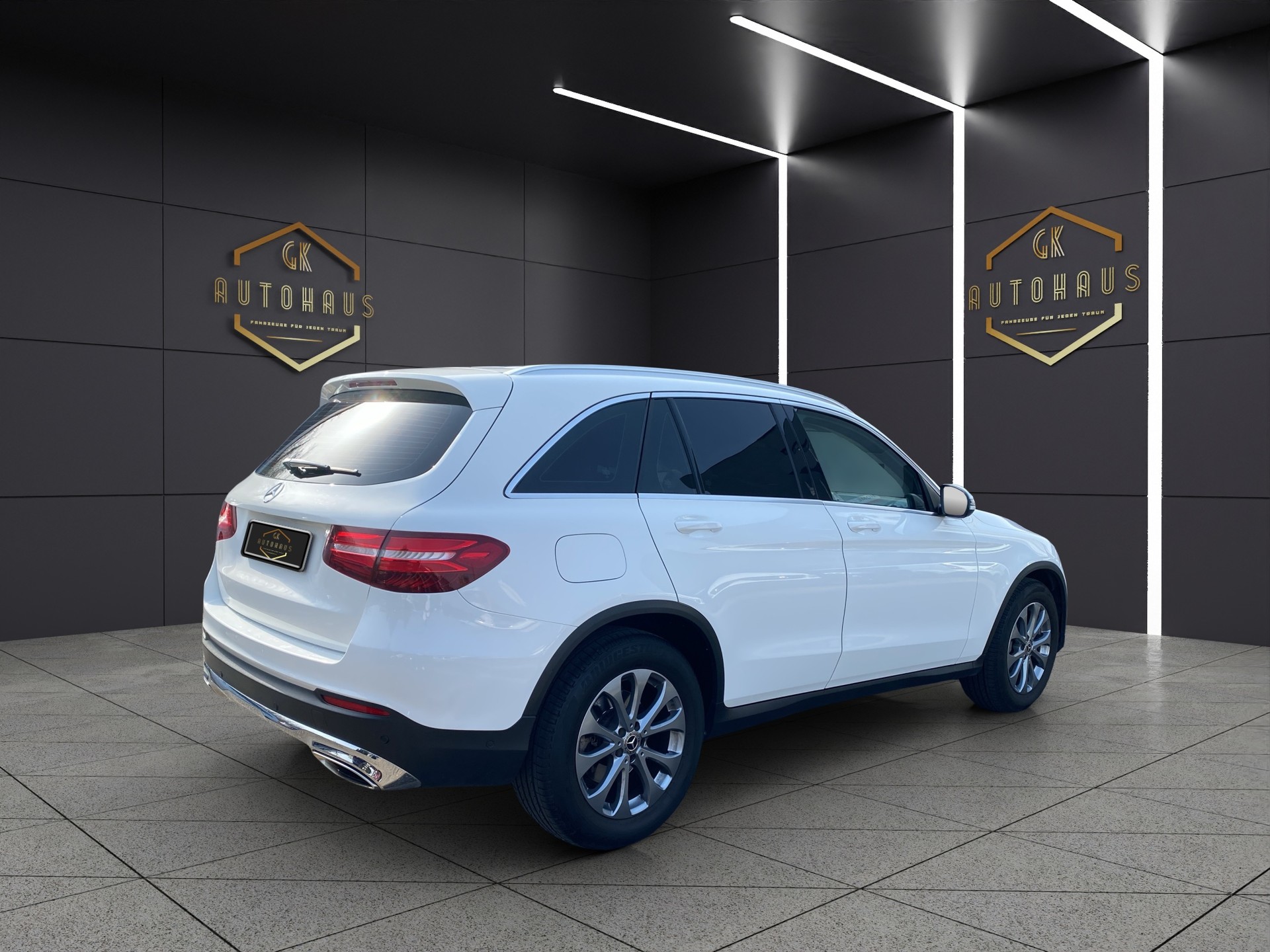 MERCEDES-BENZ GLC 250 Exclusive 4Matic 9G-Tronic-image-5