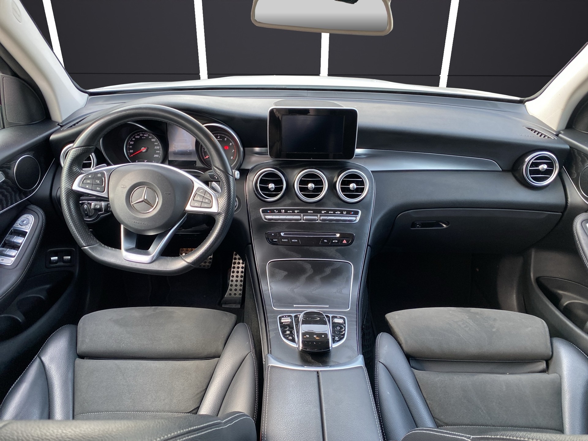 MERCEDES-BENZ GLC 250 Exclusive 4Matic 9G-Tronic-image-10