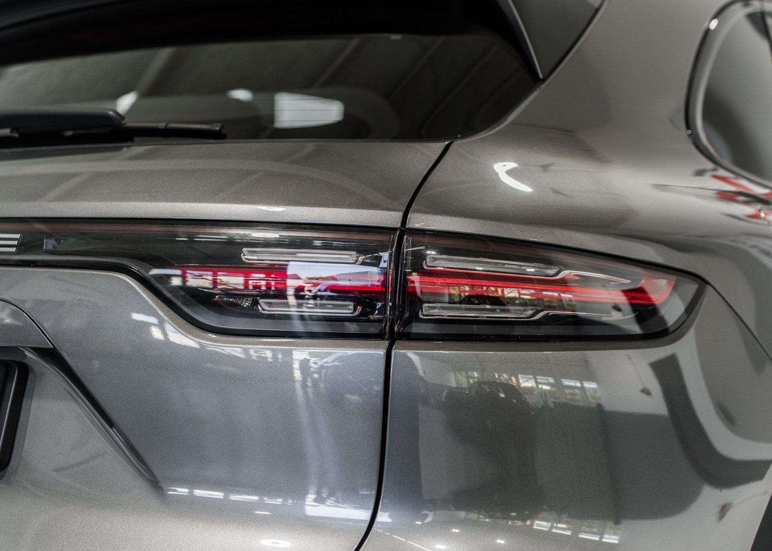 PORSCHE Cayenne (CH) 🇨🇭-image-6