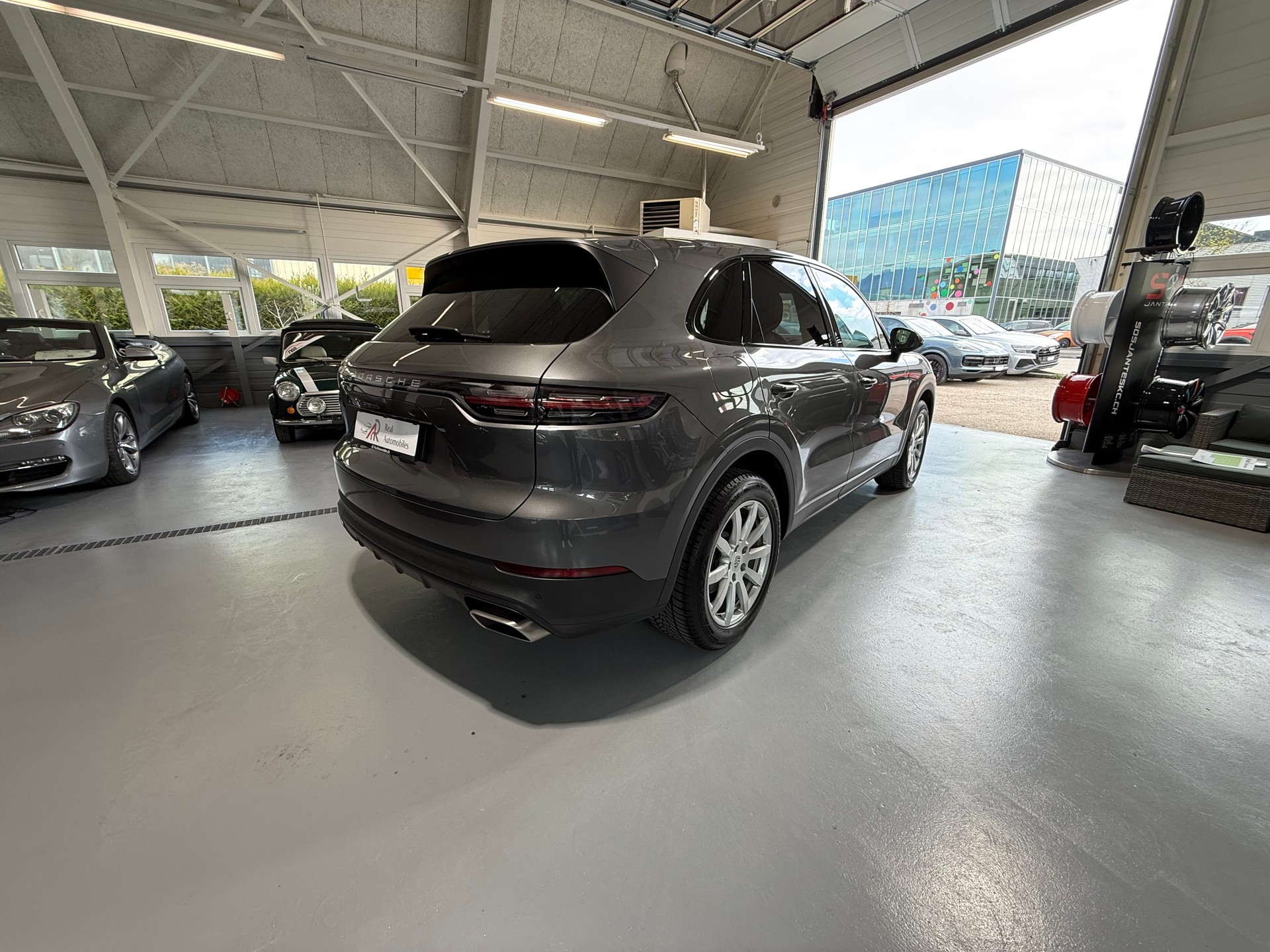 PORSCHE Cayenne (CH) 🇨🇭-image-4