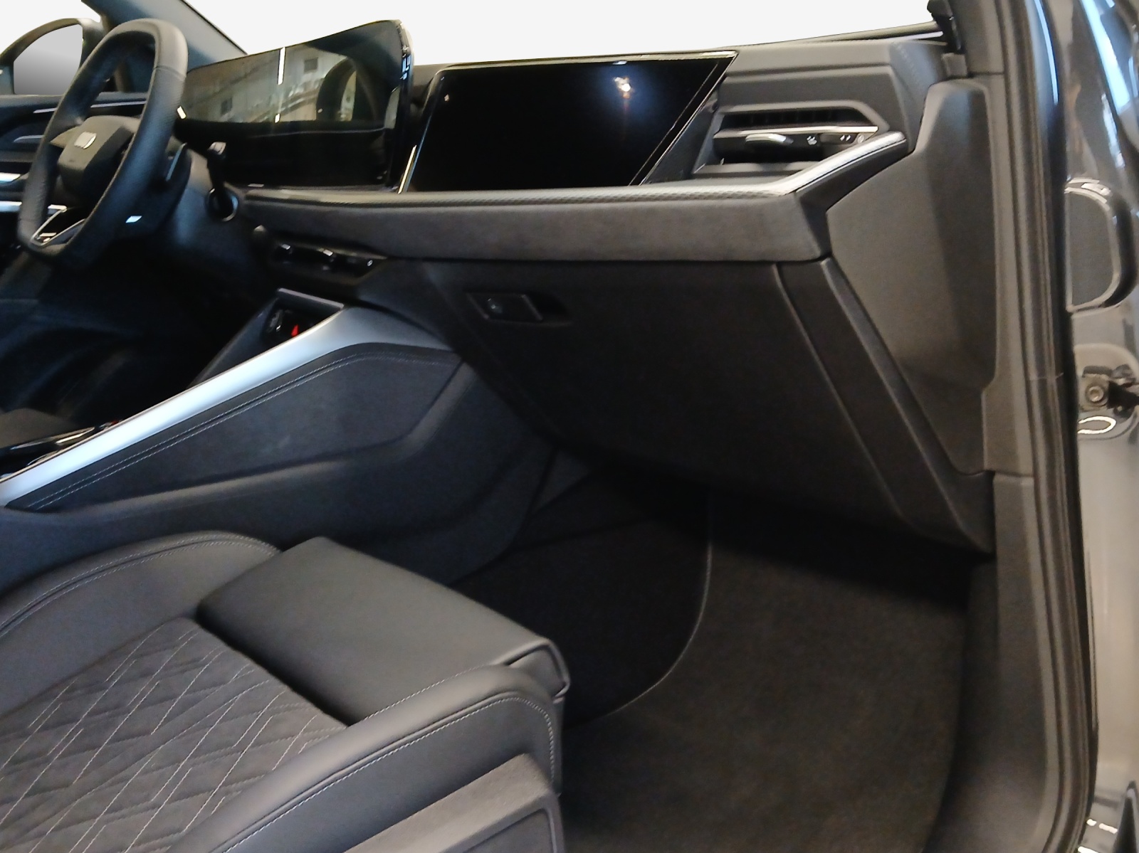 AUDI Q5 TDI quattro 150 kW S-tronic-image-13