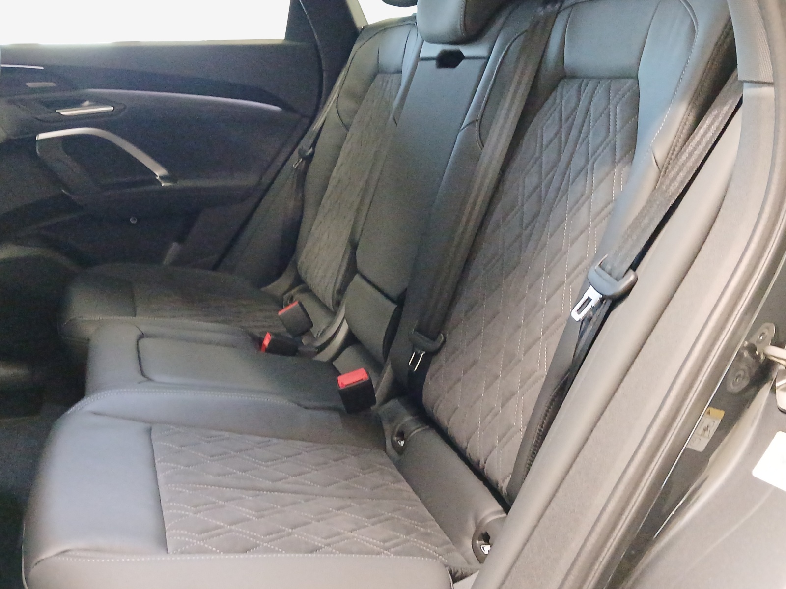 AUDI Q5 TDI quattro 150 kW S-tronic-image-11