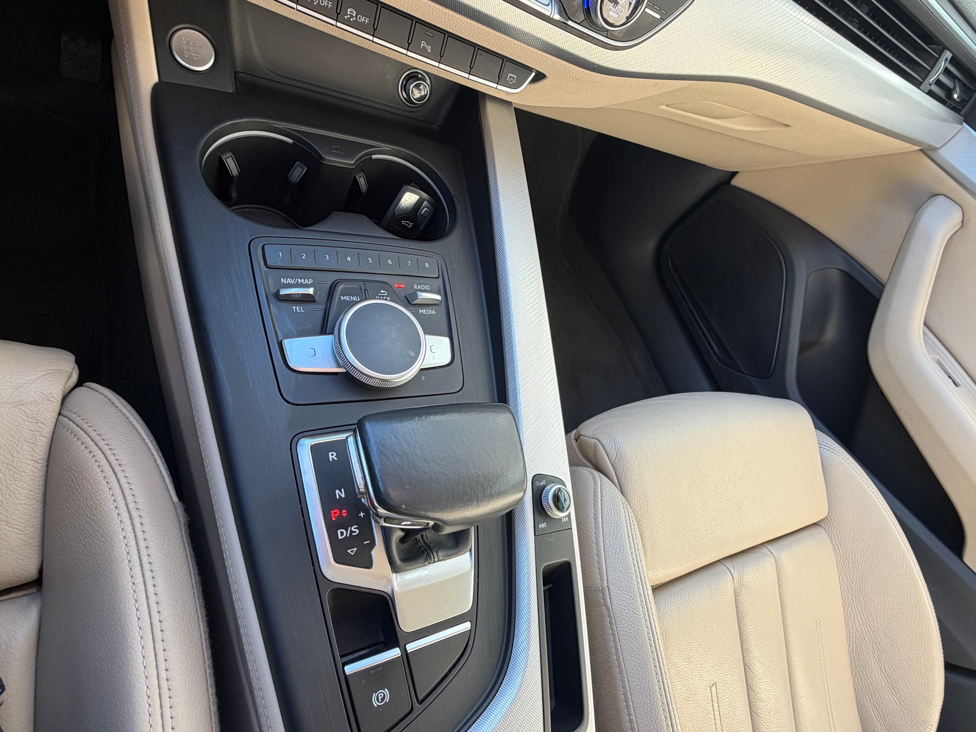 AUDI A4 Limousine 2.0 TDI S-tronic-image-15