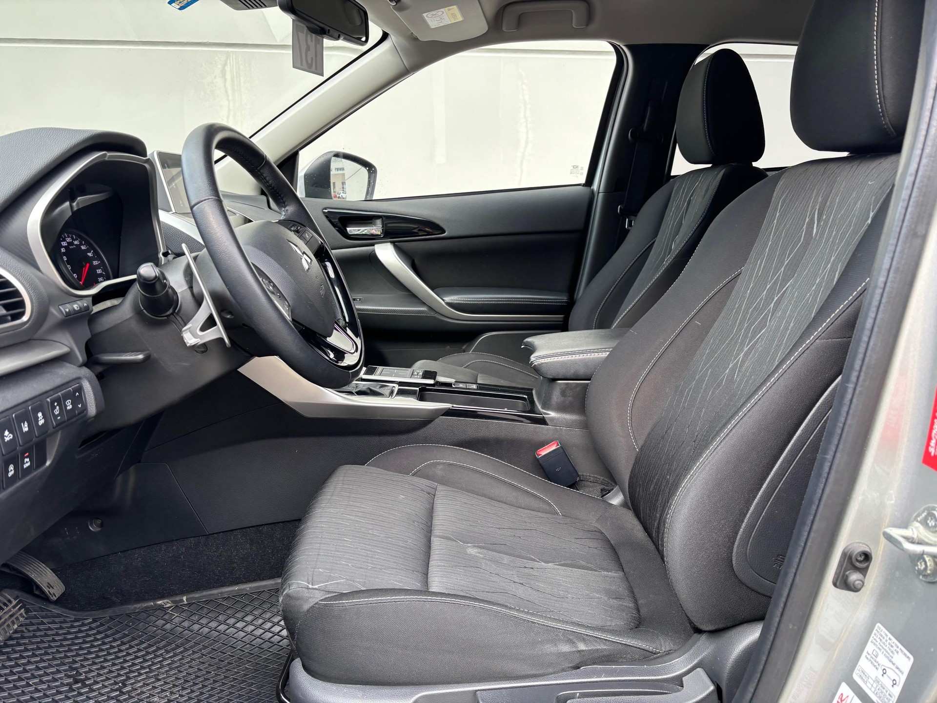 MITSUBISHI Eclipse Cross 1.5 T Style Swiss 4x4-image-7