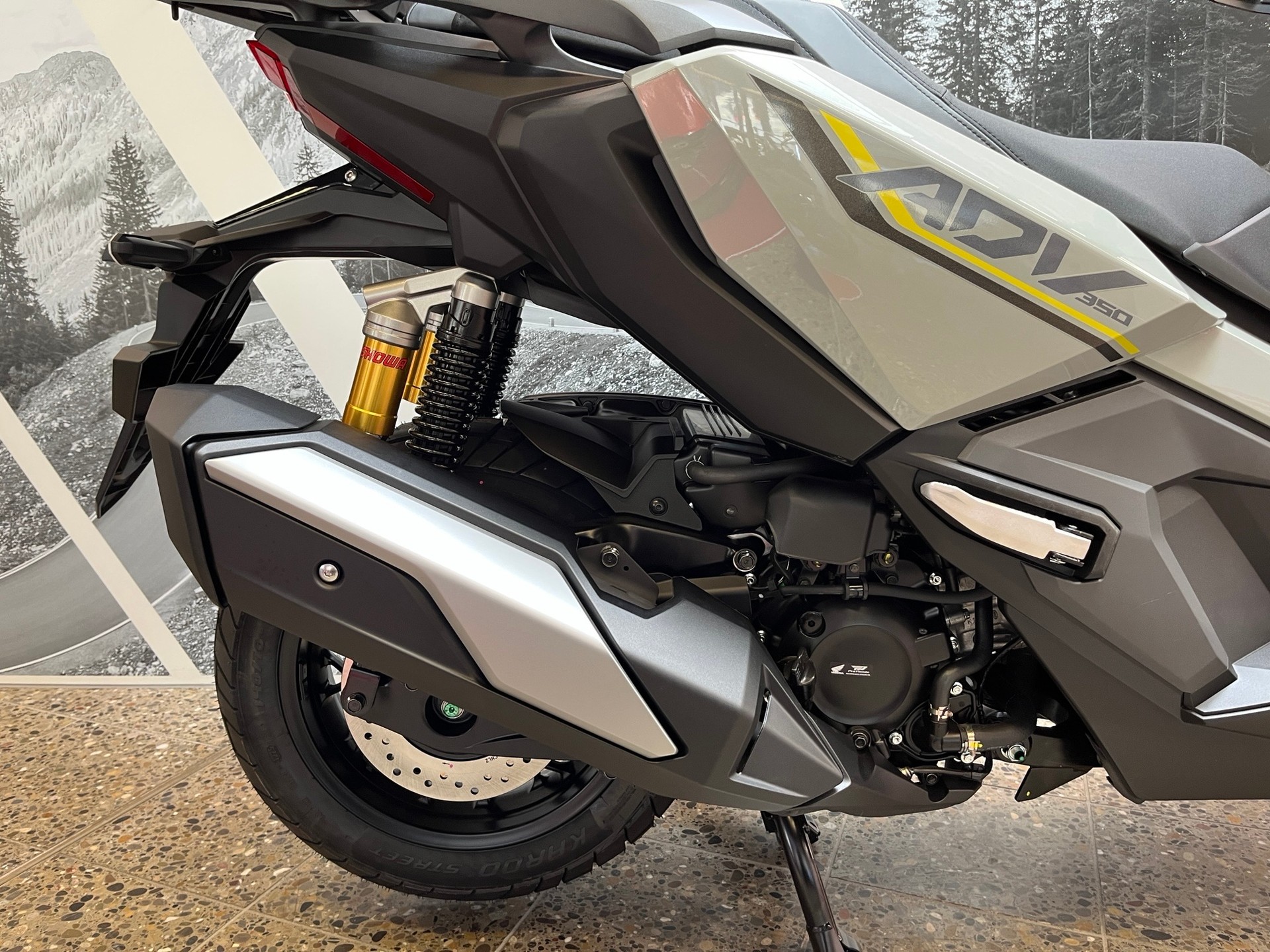 HONDA ADV350 2026 inkl. Smart Top-Box-image-4