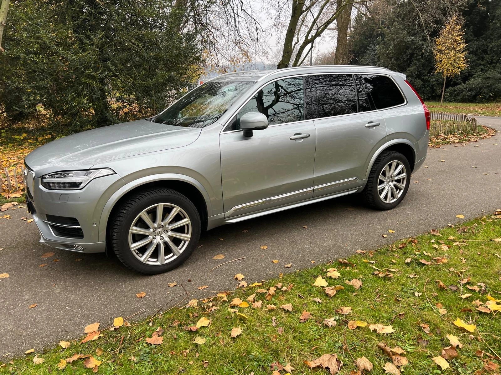 VOLVO XC90 T6 AWD Inscription Geartronic-image-4