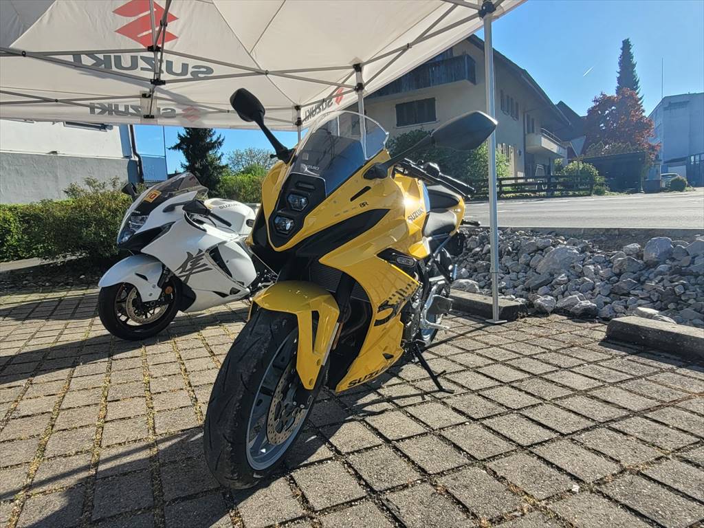 SUZUKI GSX-8 R-image-1