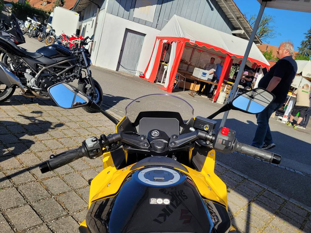 SUZUKI GSX-8 R-image-4