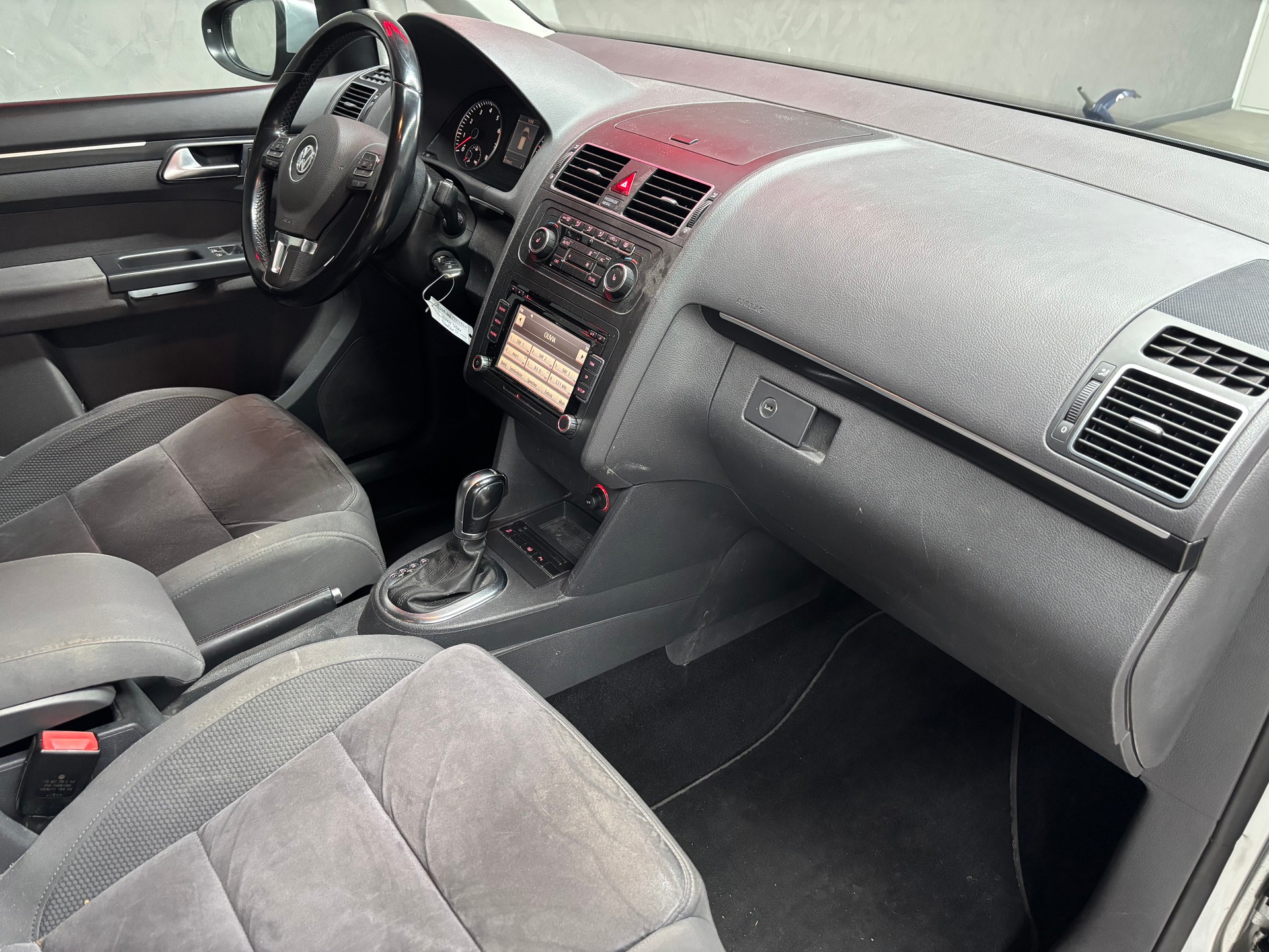 VW Touran 1.4 TSI Highline DSG-image-9