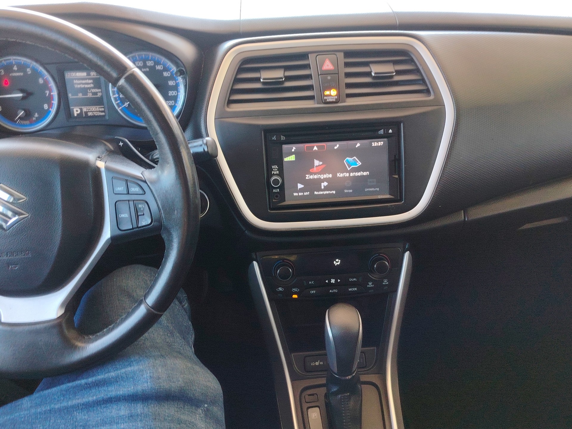 SUZUKI SX4 S-Cross 1.6 16V Sergio Cellano 4WD CVT7-image-14
