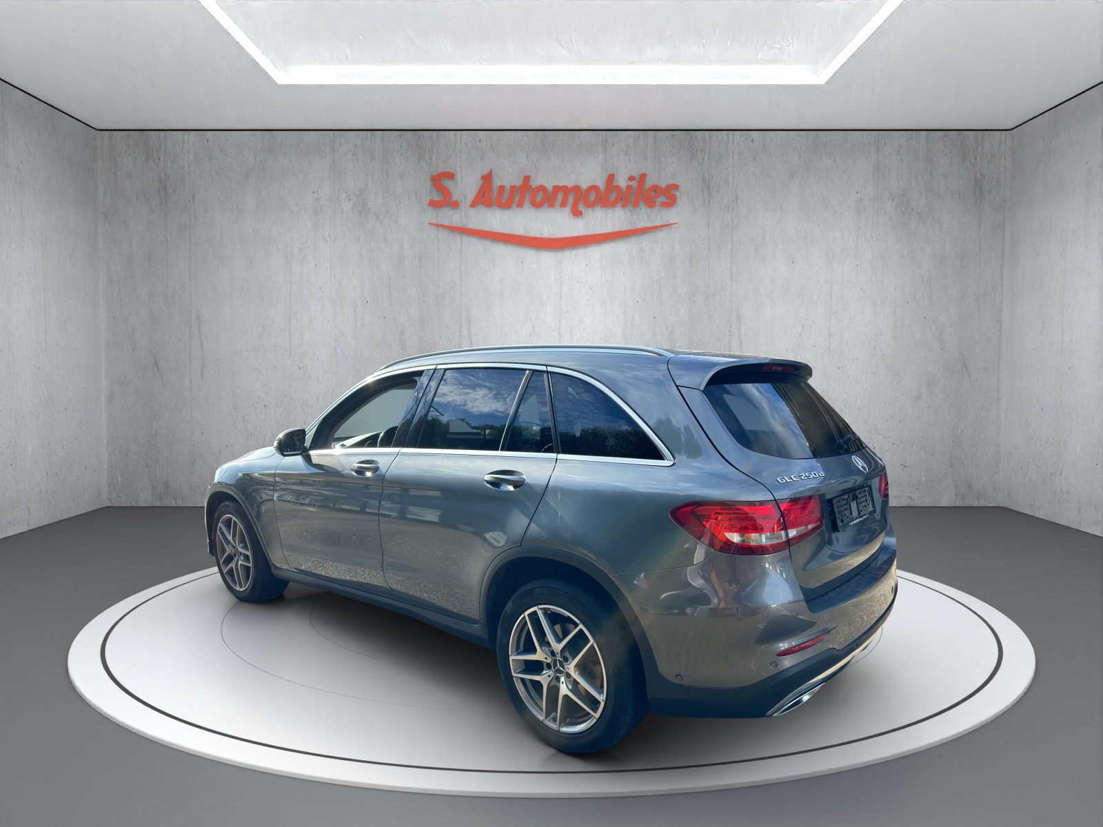 MERCEDES-BENZ GLC 250 d AMG Line 4Matic 9G-Tronic-image-5