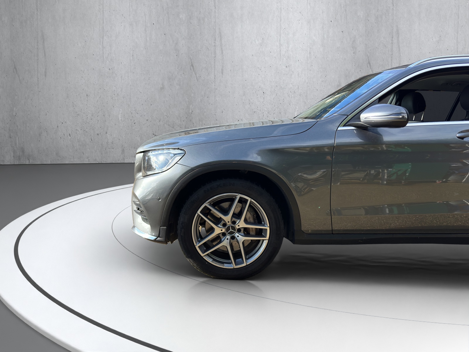 MERCEDES-BENZ GLC 250 d AMG Line 4Matic 9G-Tronic-image-14