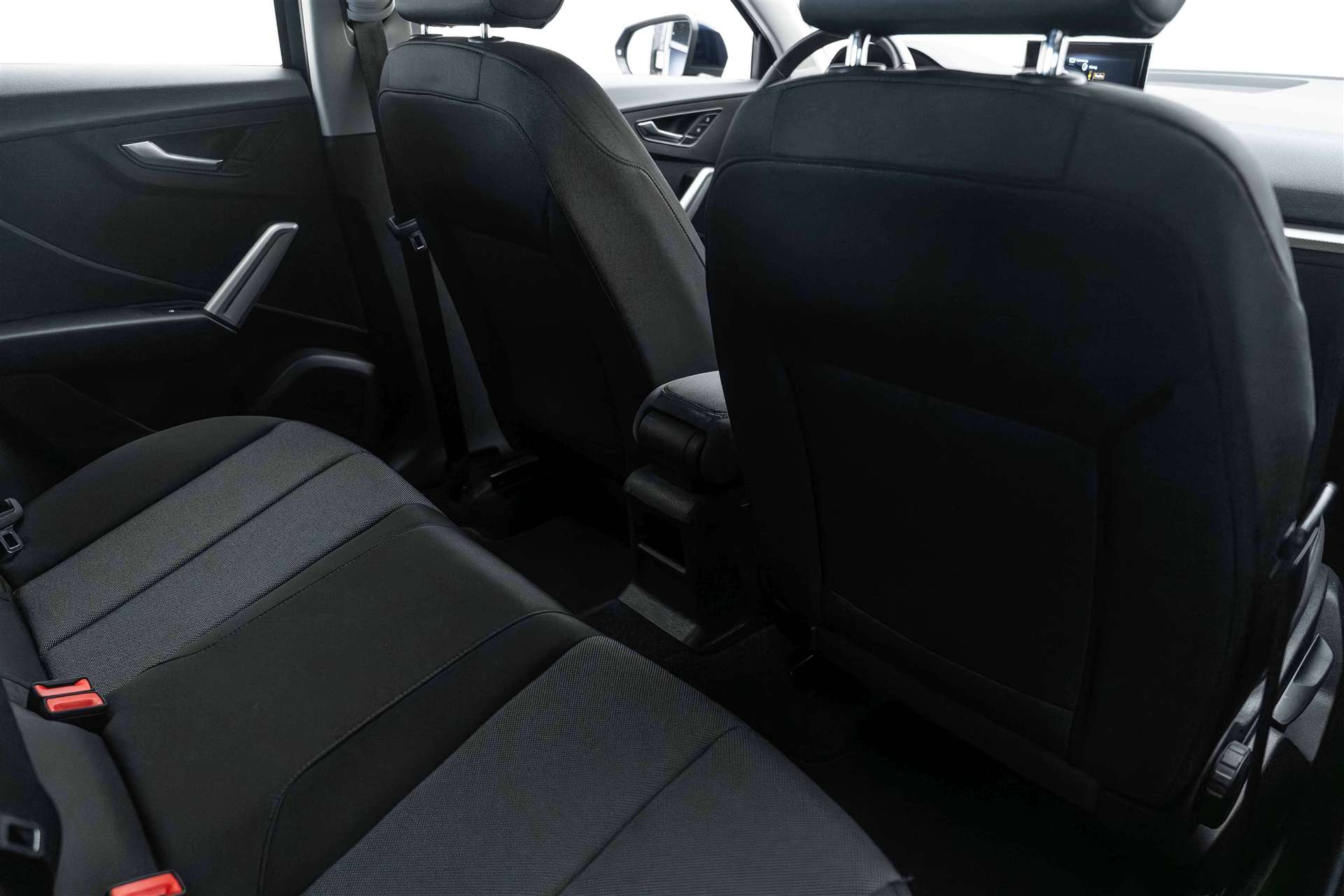 AUDI Q2 35 TFSI S-tronic 150PS-image-12