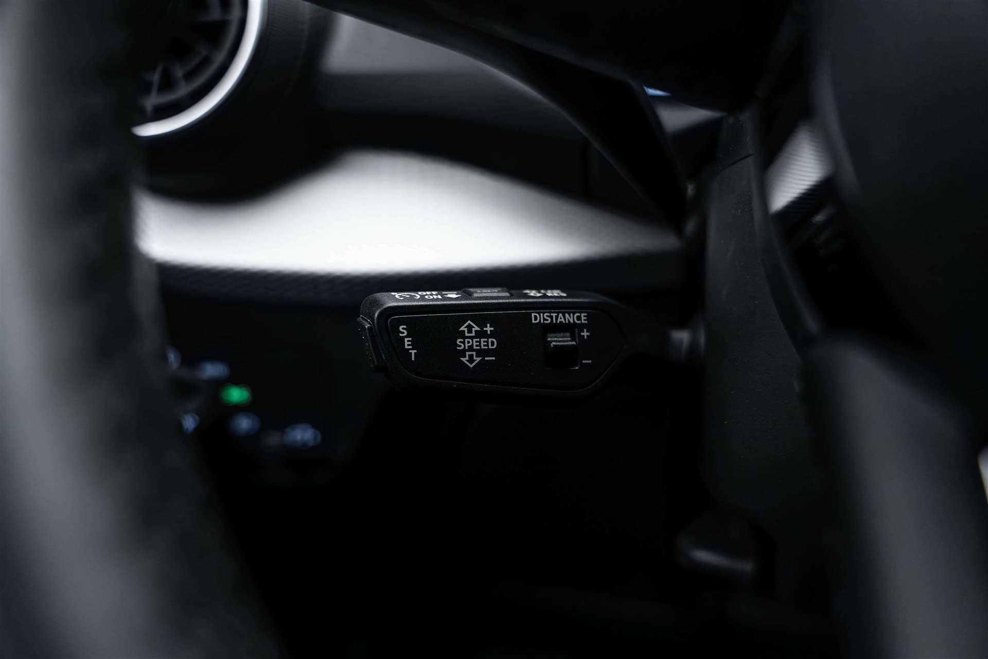 AUDI Q2 35 TFSI S-tronic 150PS-image-15