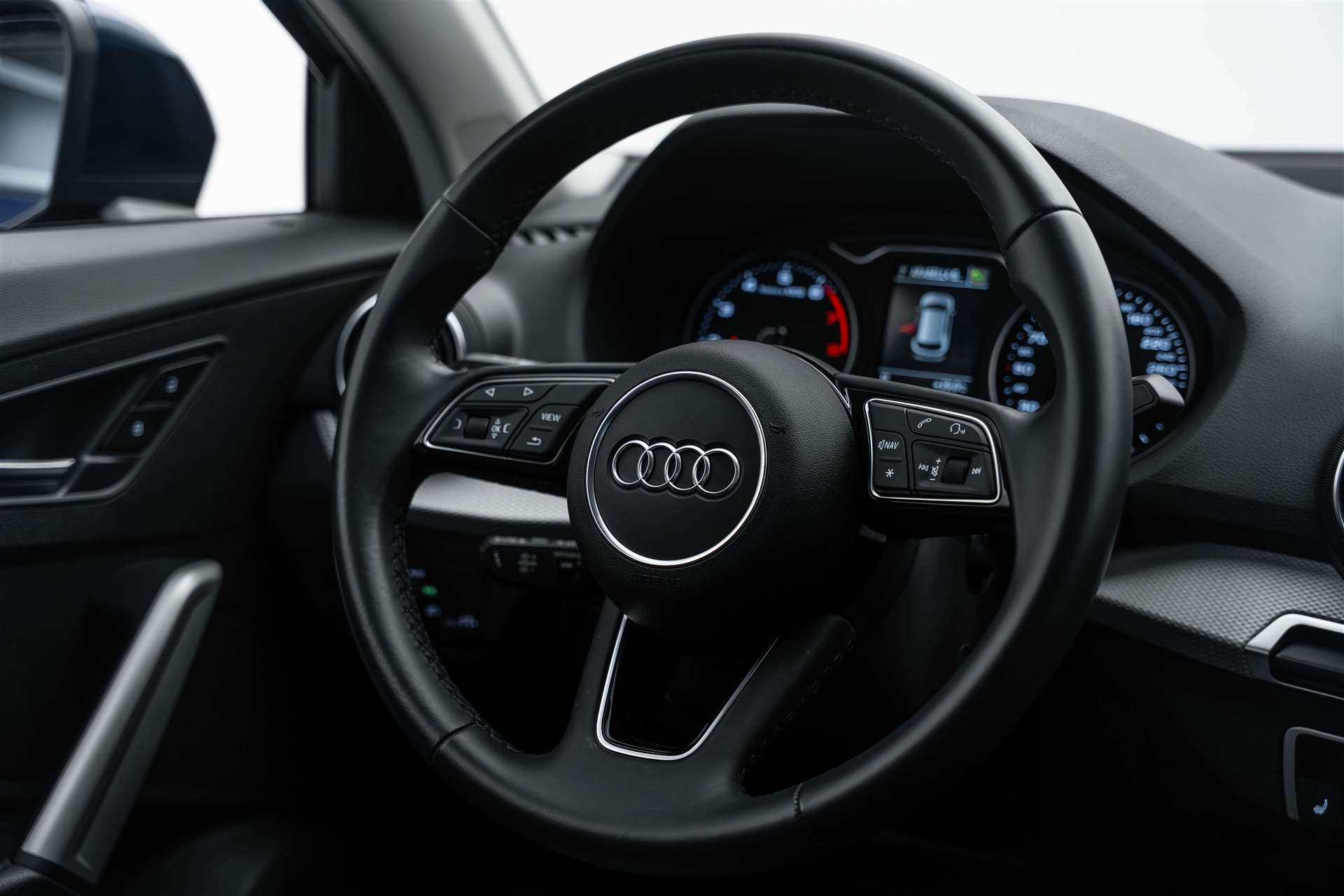 AUDI Q2 35 TFSI S-tronic 150PS-image-9