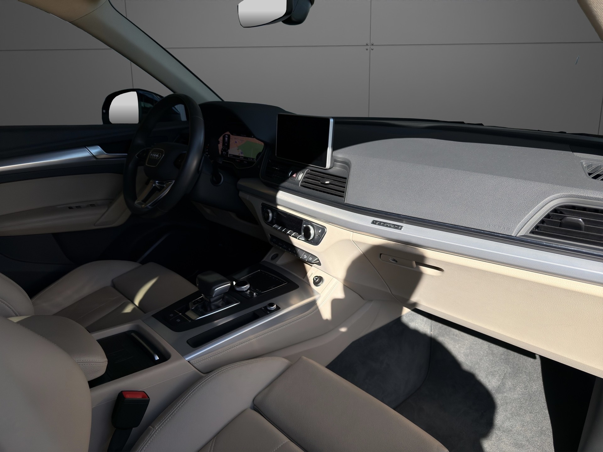 AUDI Q5 45 TFSI sport quattro S-tronic S Line-image-12