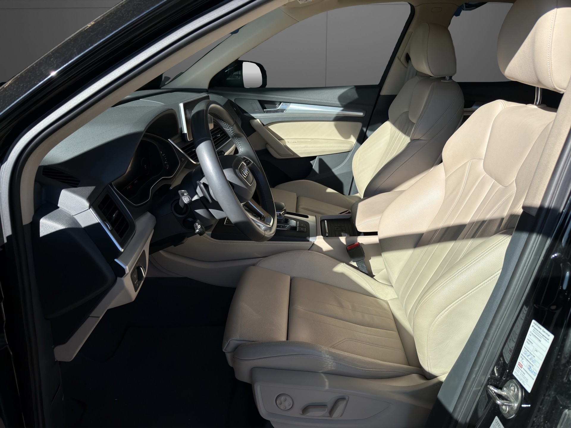 AUDI Q5 45 TFSI sport quattro S-tronic S Line-image-7