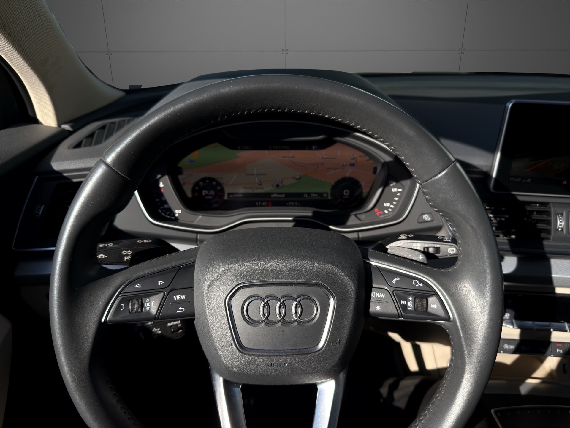 AUDI Q5 45 TFSI sport quattro S-tronic S Line-image-15