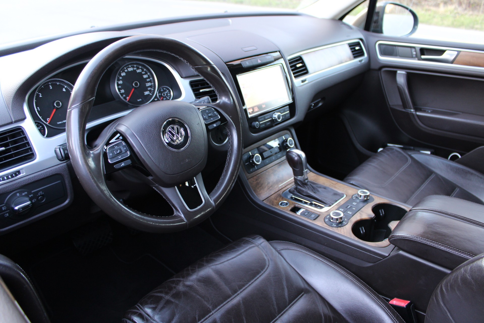 VW Touareg 3.0 TDI BlueMotion Technology Tiptronic-image-4