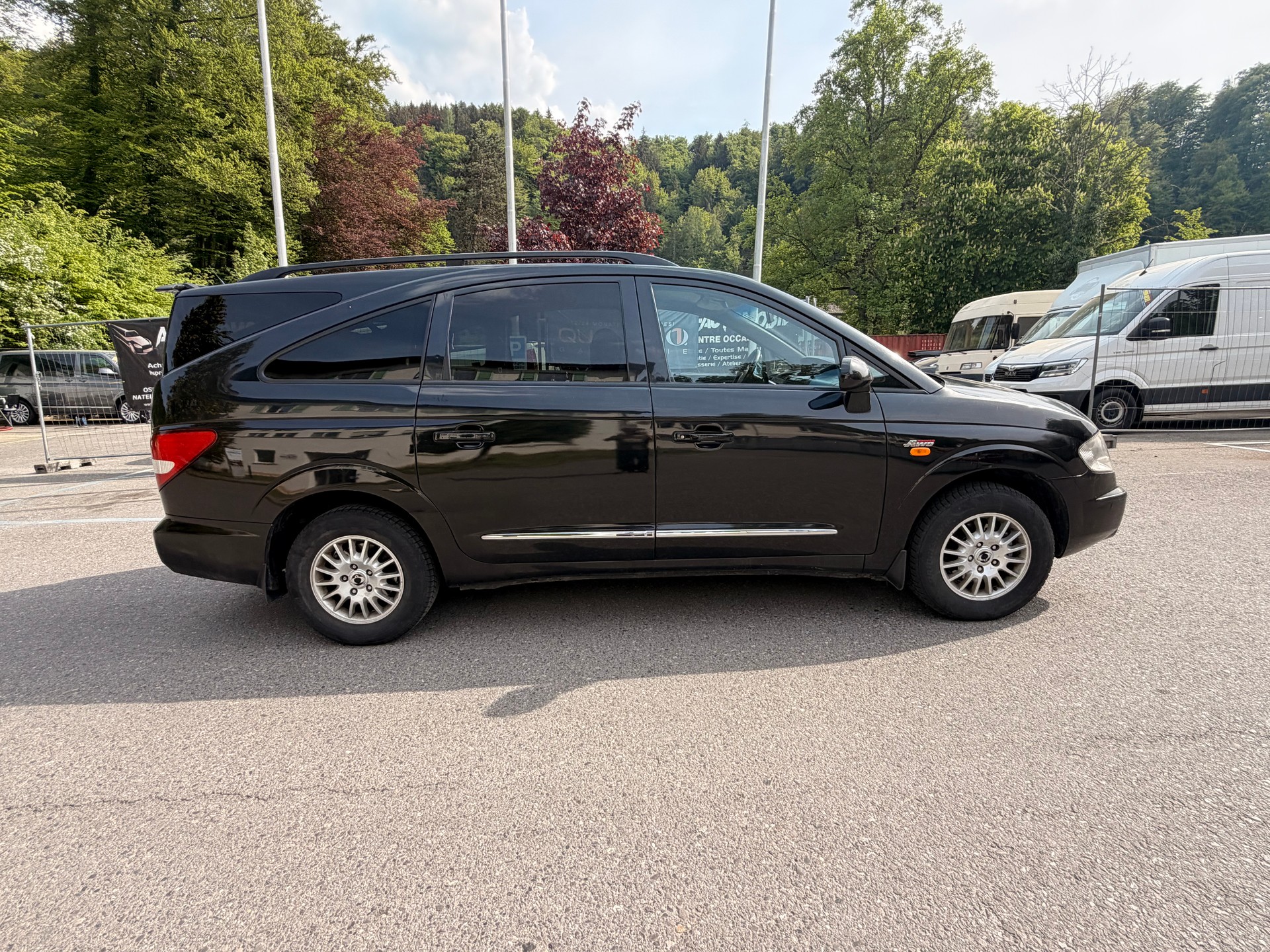 KGM-SsangYong Rodius SV 270 Xdi 4WD Automatic-image-7