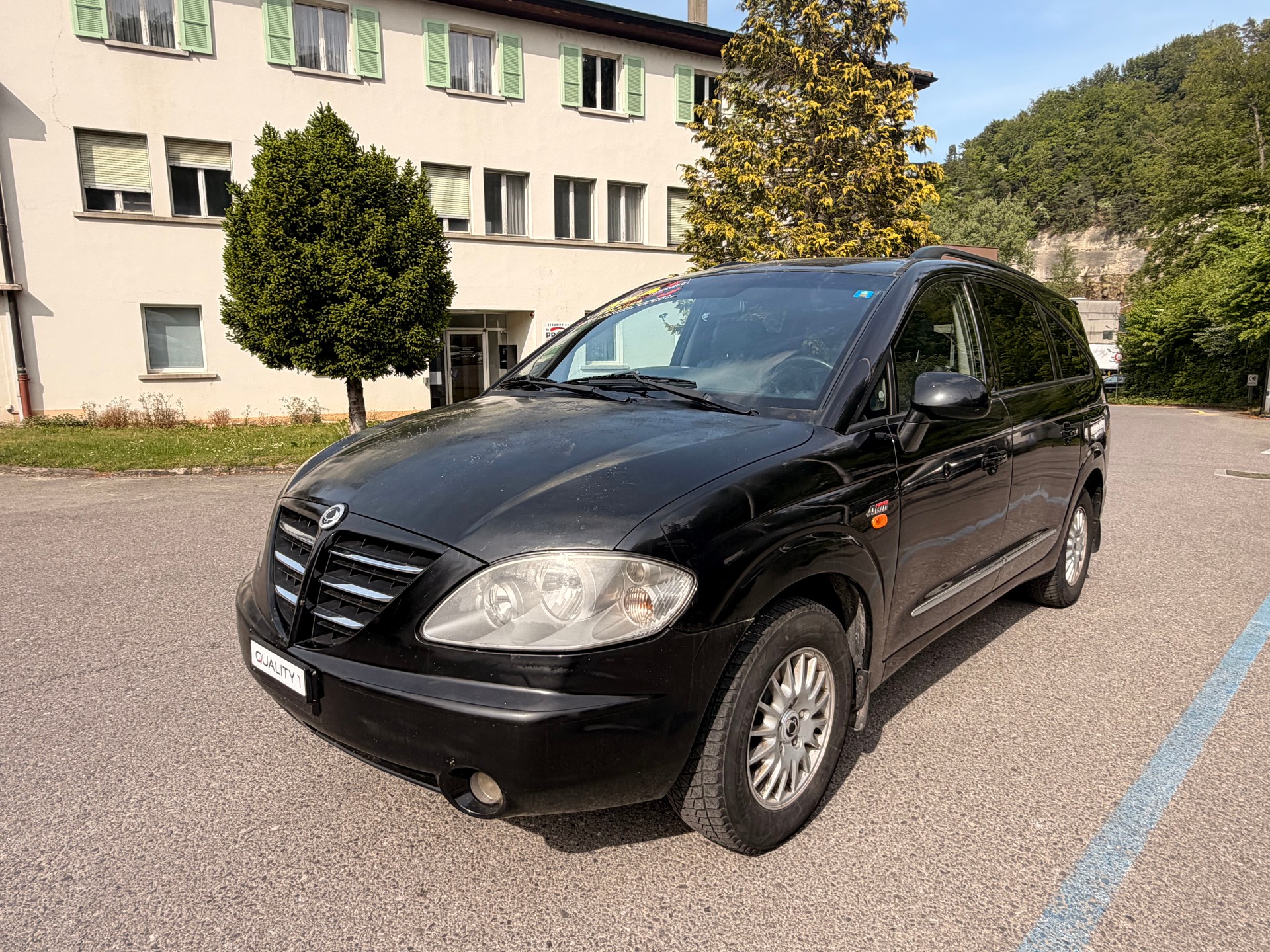 KGM-SsangYong Rodius SV 270 Xdi 4WD Automatic-showroom-element-2