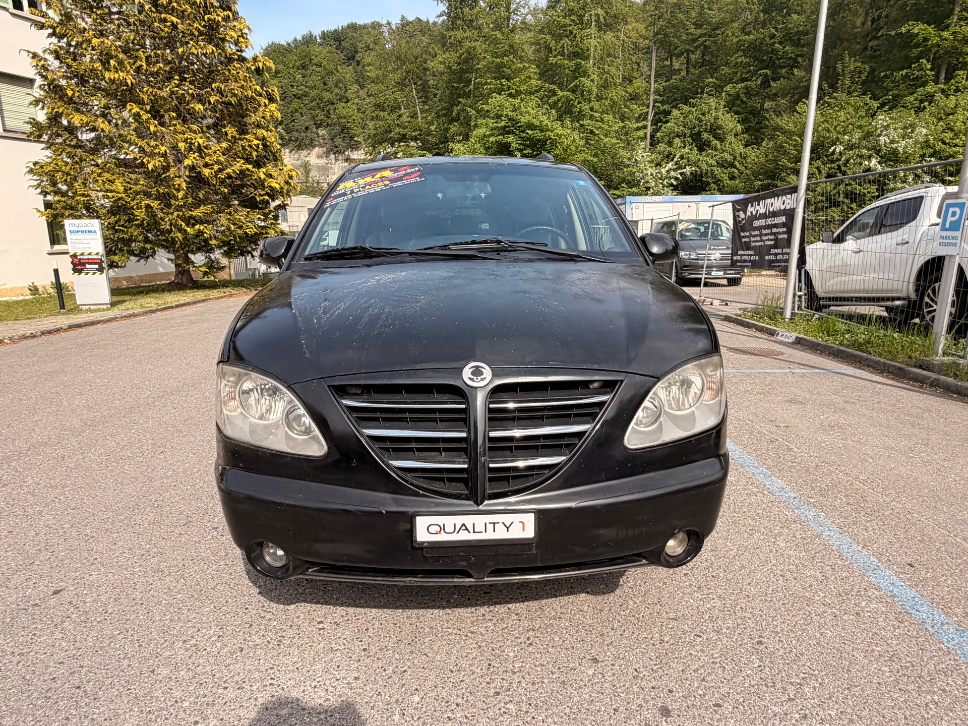 KGM-SsangYong Rodius SV 270 Xdi 4WD Automatic-showroom-element-1