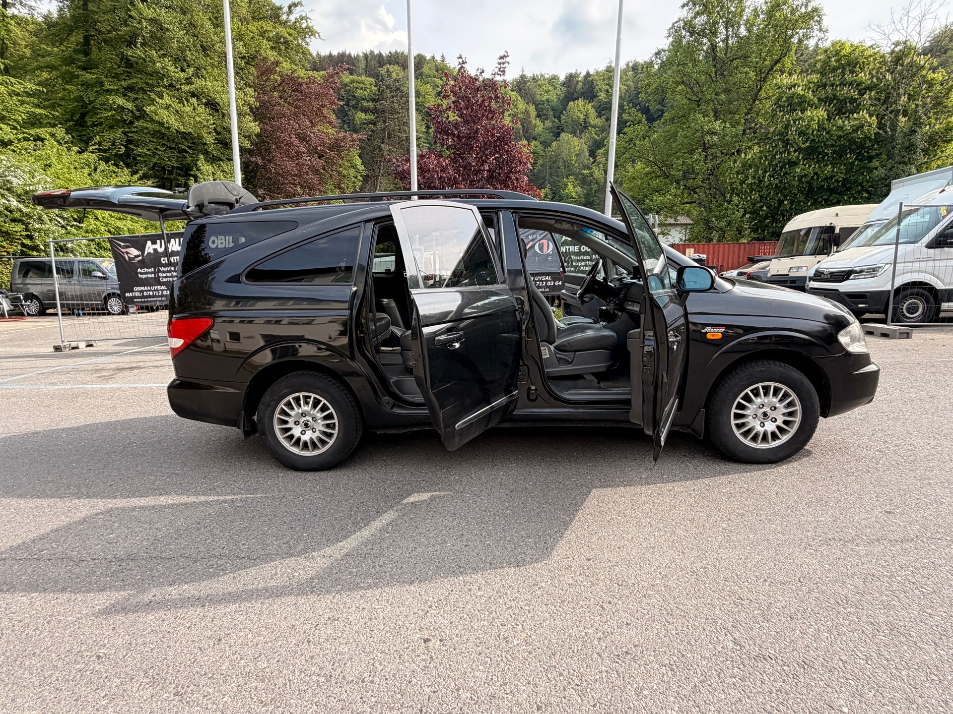 KGM-SsangYong Rodius SV 270 Xdi 4WD Automatic-image-20