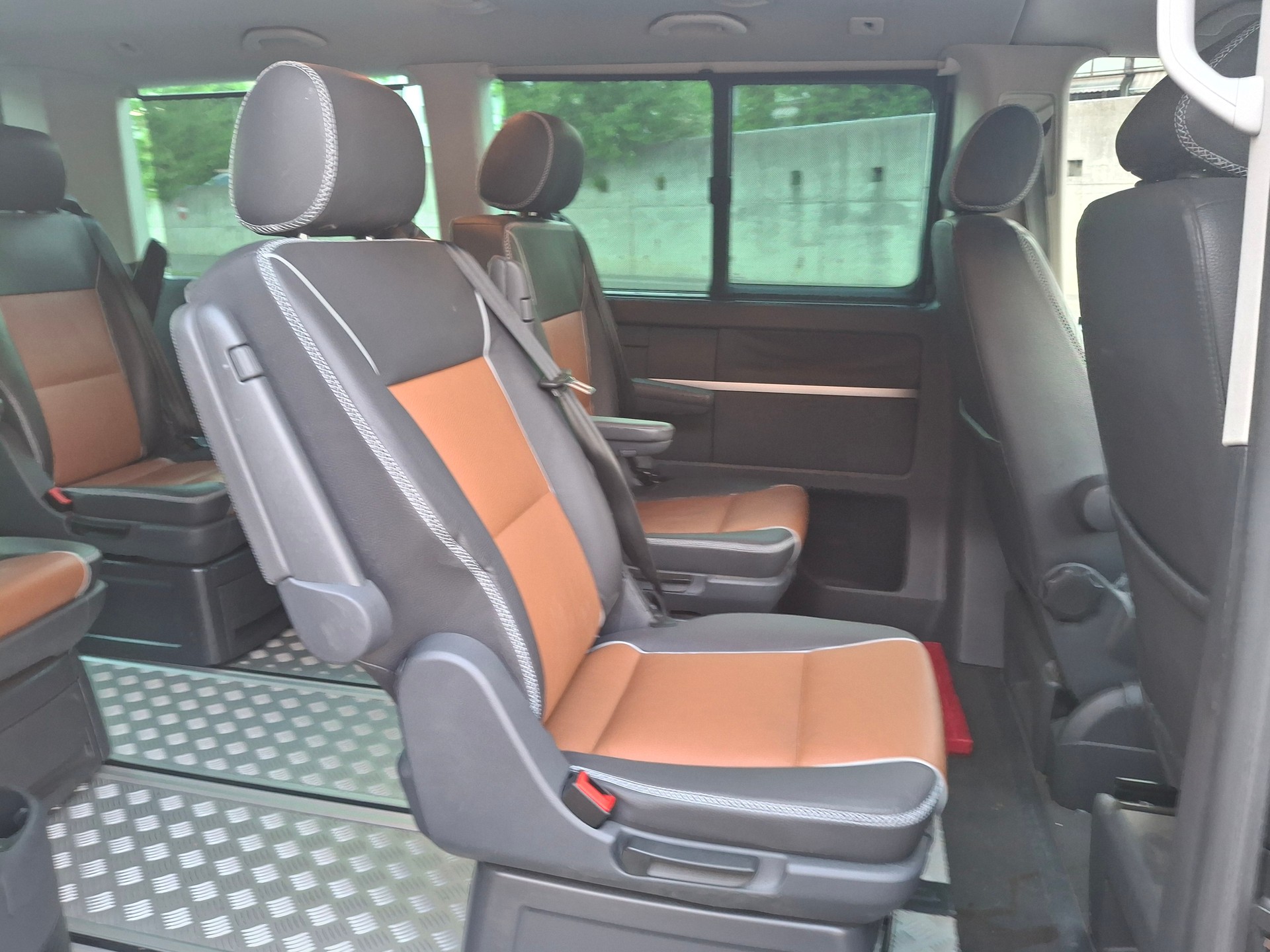VW T5 Multivan 2.0 Bi-TDI CR Panamericana 4Motion DSG-image-21