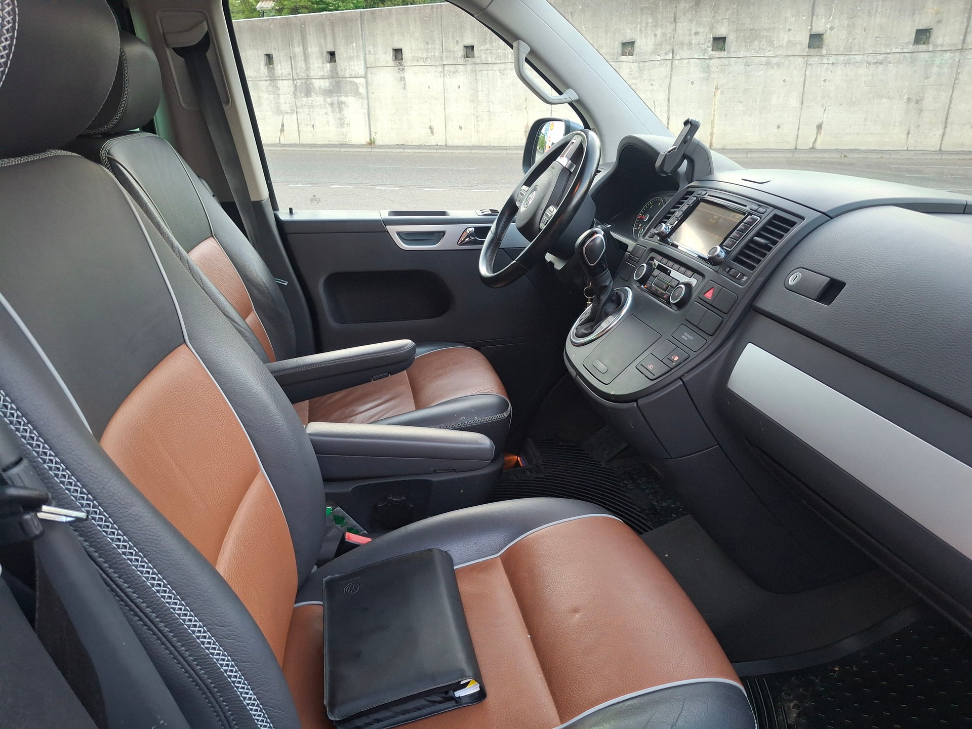 VW T5 Multivan 2.0 Bi-TDI CR Panamericana 4Motion DSG-image-29