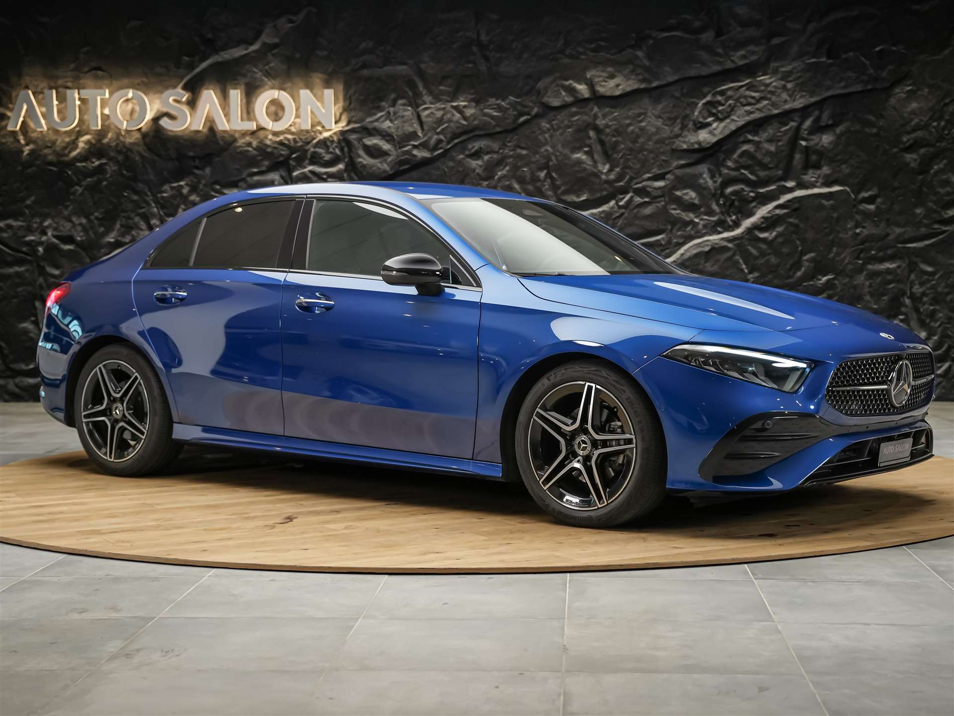 MERCEDES-BENZ A 200 AMG Line 7G-DCT *Rückfahrkamera*Lenkradheizung*AMG Line Advanced Plus*-image-6