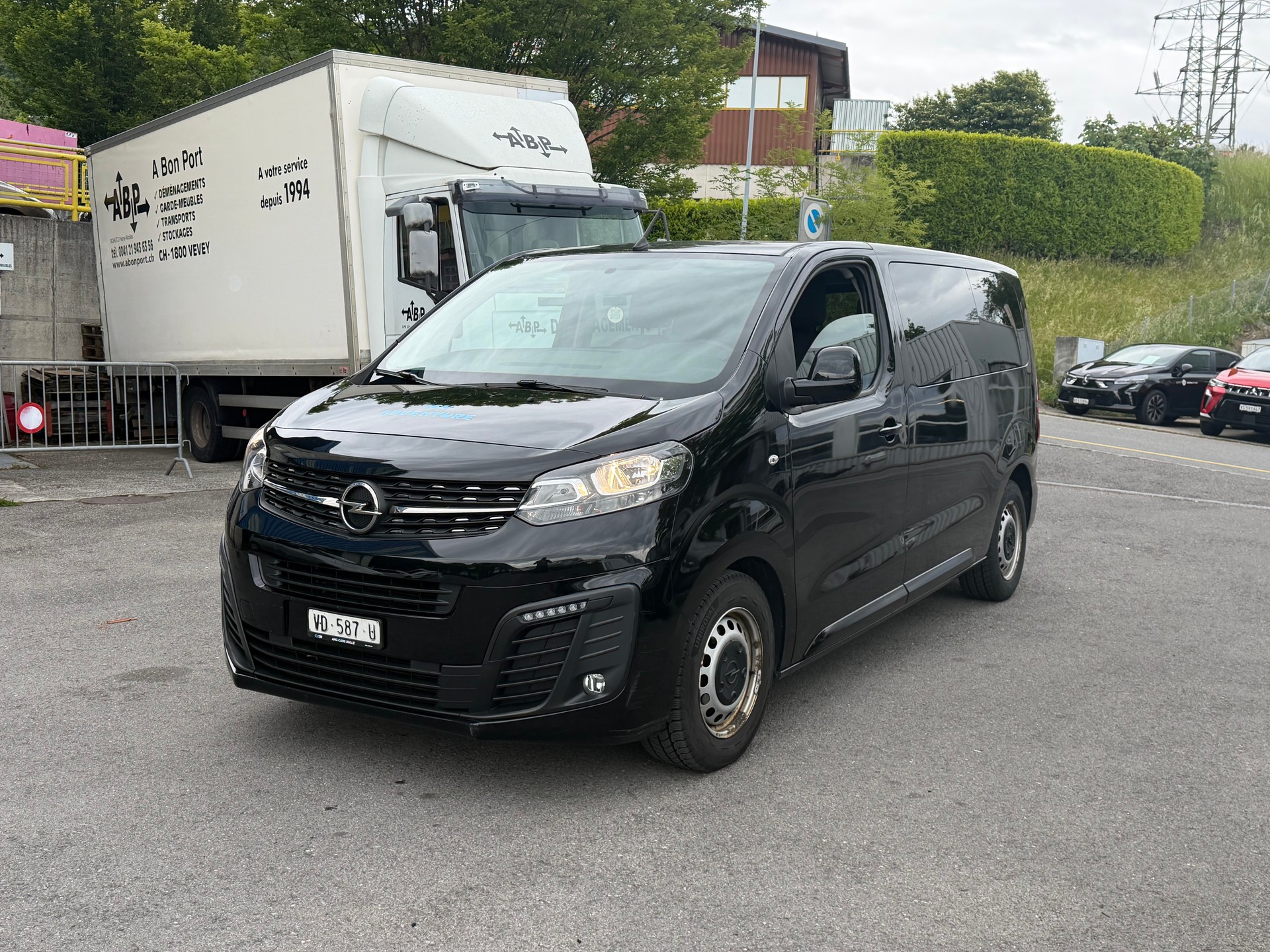OPEL Vivaro Combi 2.0 CDTI Essentia s/s M Aut.-image-2