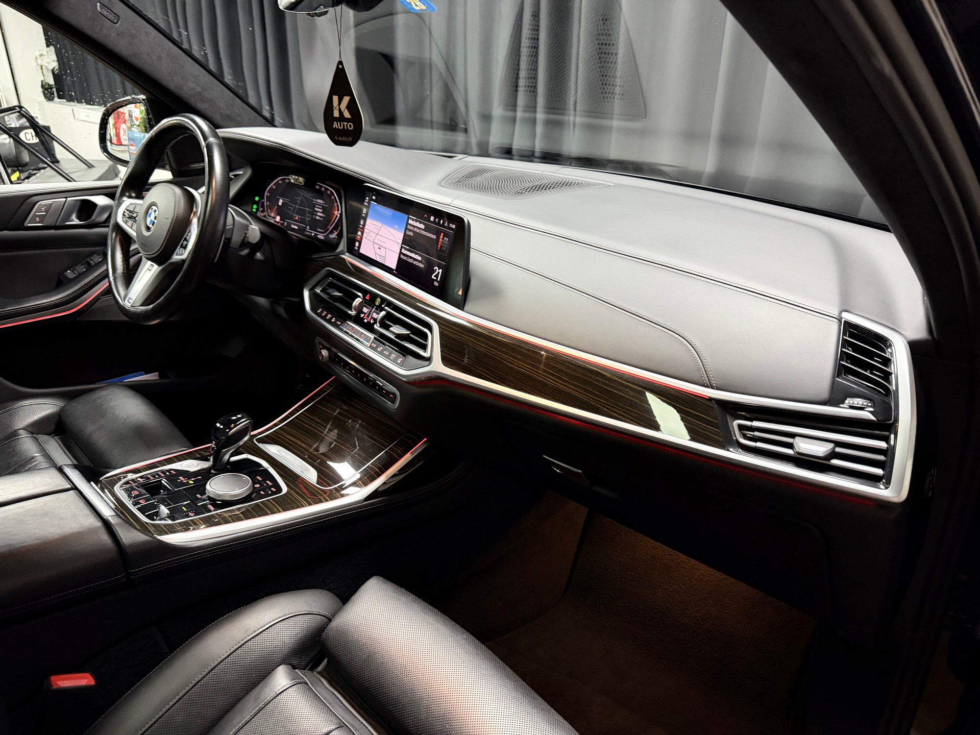 BMW X7 xDrive 48V 40d Steptronic-image-30