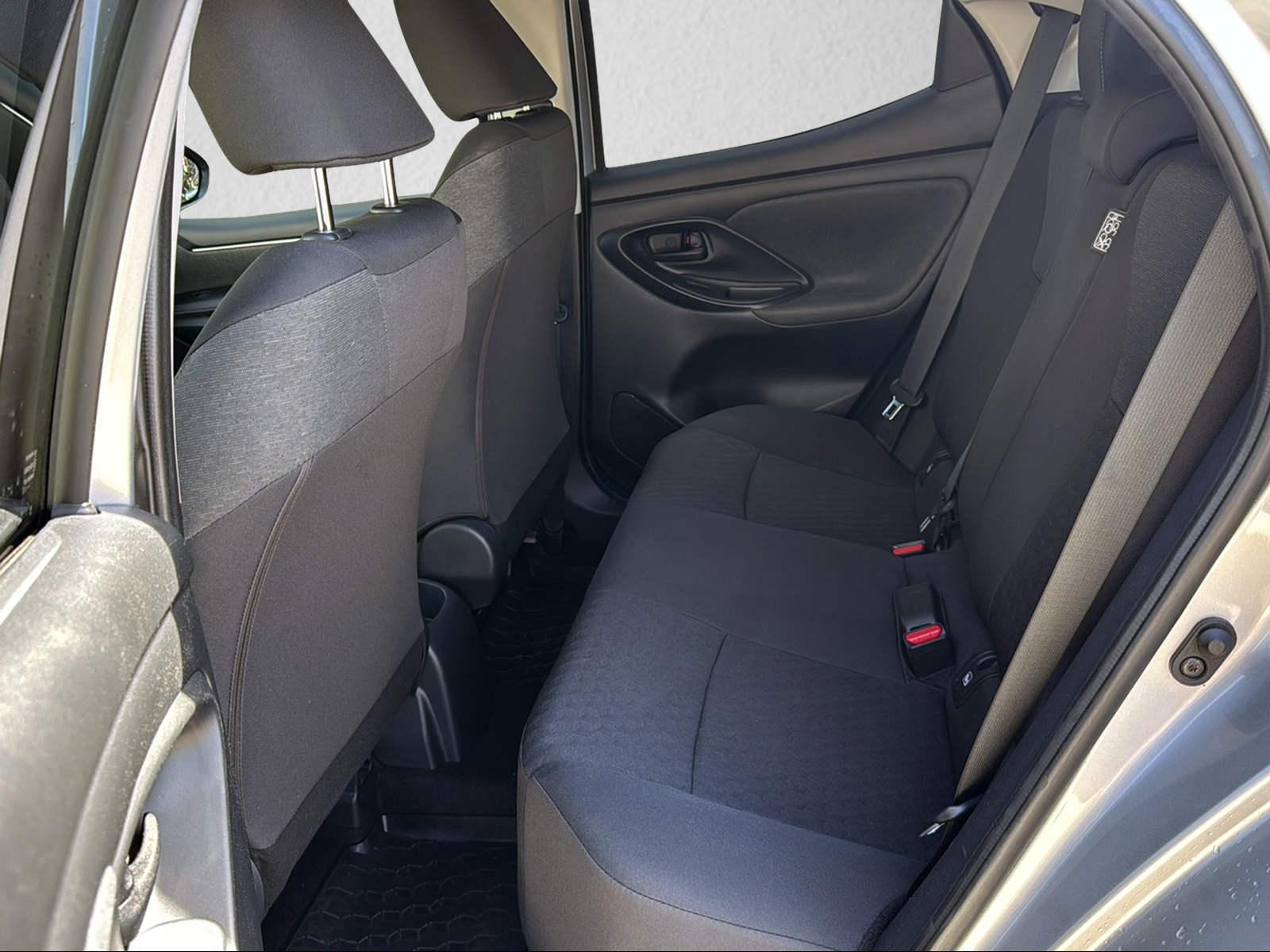 TOYOTA Yaris 1.5 VVT-iE Trend-image-11