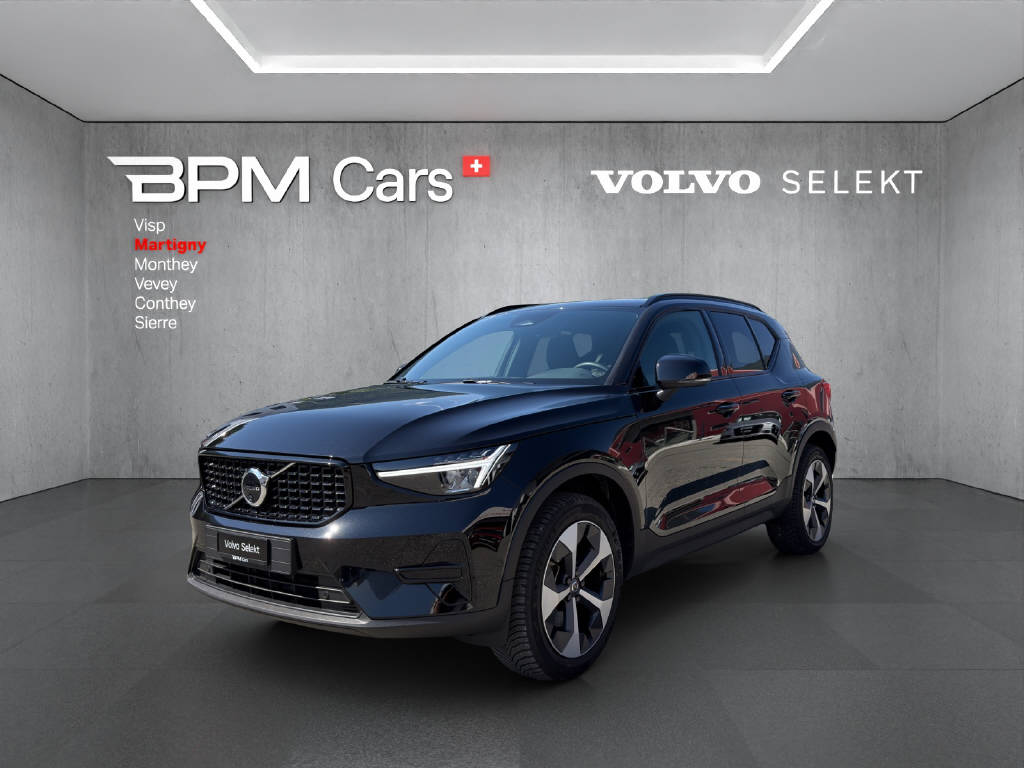 VOLVO XC40 2.0 B3 MH Plus Dark
