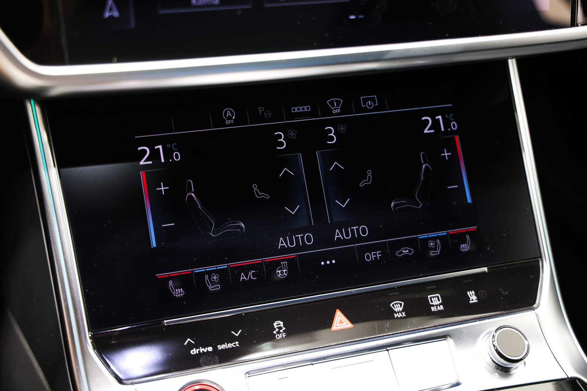 AUDI RS6 Avant 4.0 TFSI V8 Performance quattro-image-28