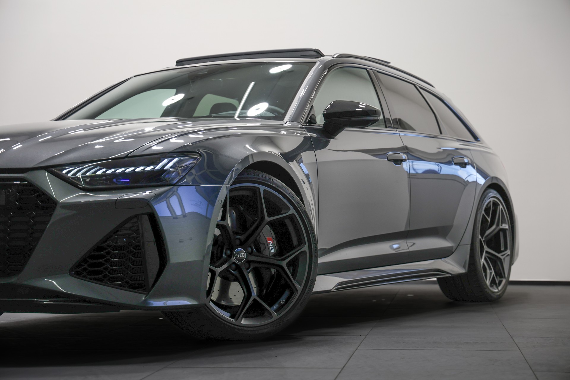 AUDI RS6 Avant 4.0 TFSI V8 Performance quattro-image-7