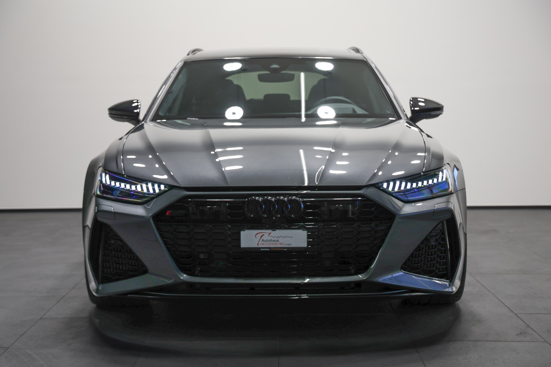AUDI RS6 Avant 4.0 TFSI V8 Performance quattro-image-4