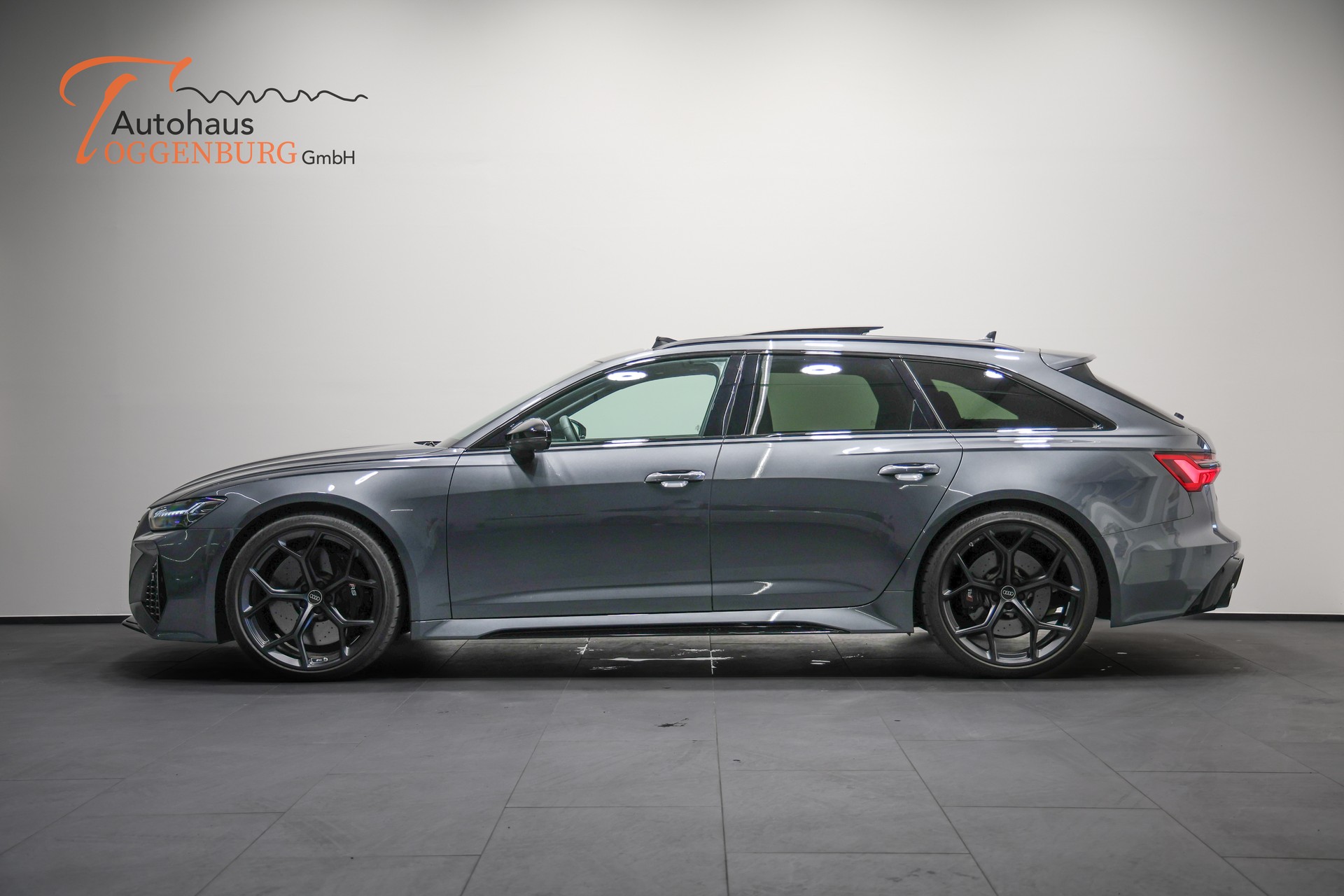 AUDI RS6 Avant 4.0 TFSI V8 Performance quattro-image-9