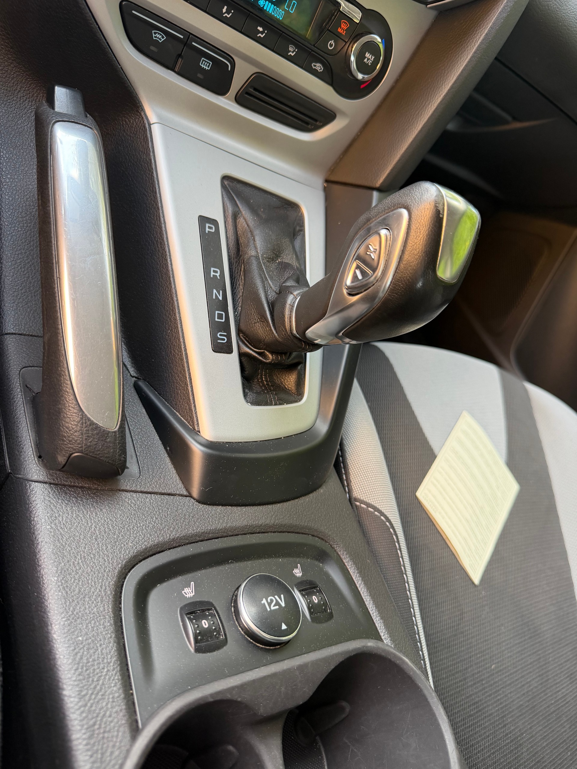 FORD Focus 1.6i VCT Trend PowerShift-image-16