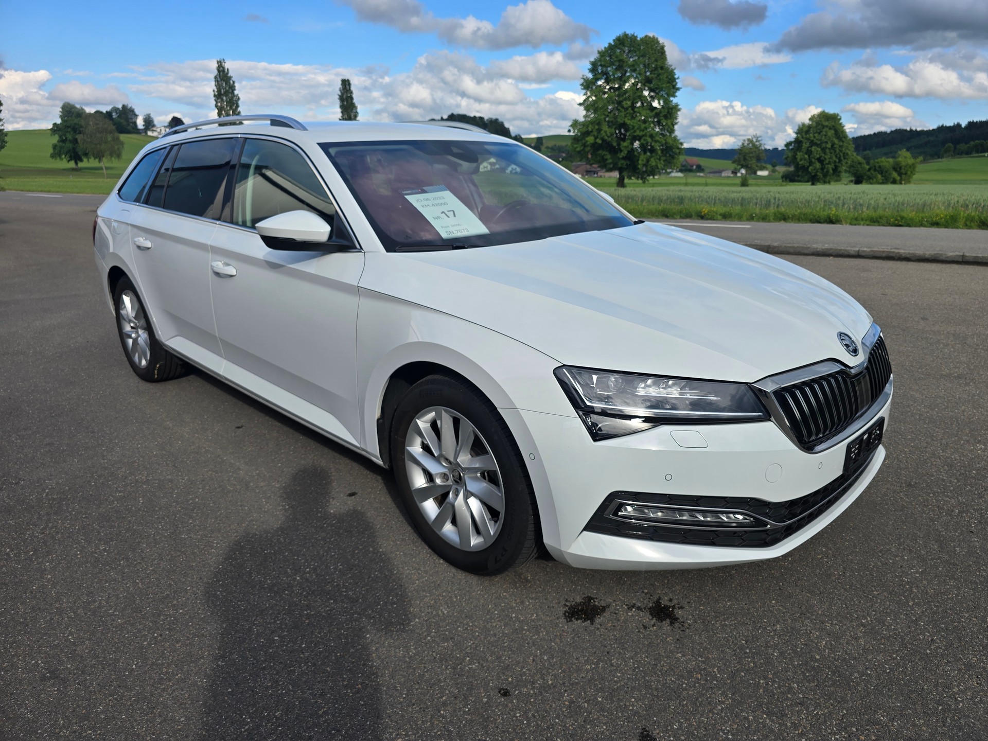 SKODA Superb Combi 2.0 TDi Style 4x4 DSG*TOP-ZUSTAND*Frsch ab MFK"Frisch ab Service**Anhängerkupplung 2200KG-image-6