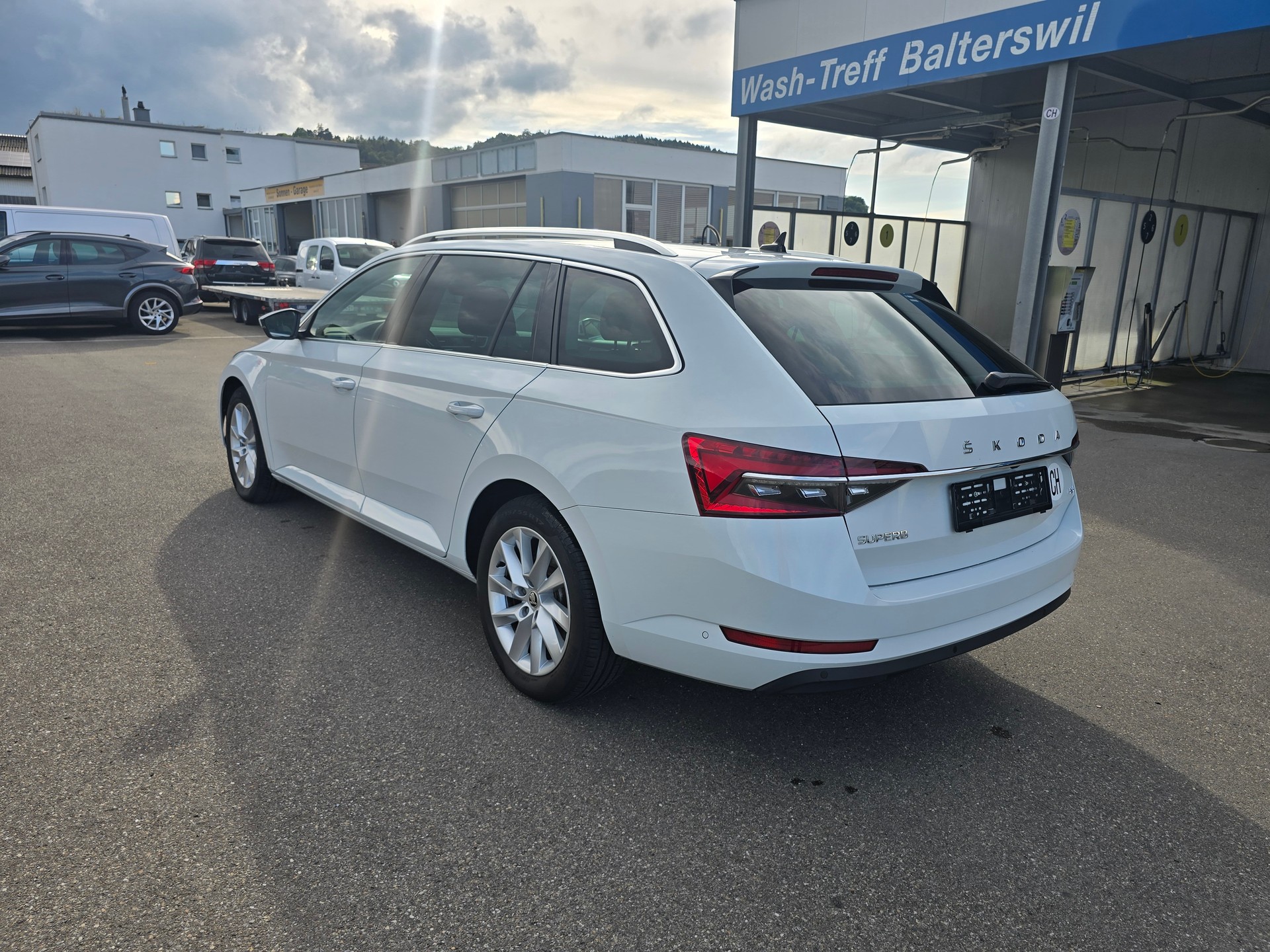 SKODA Superb Combi 2.0 TDi Style 4x4 DSG*TOP-ZUSTAND*Frsch ab MFK"Frisch ab Service**Anhängerkupplung 2200KG-image-2