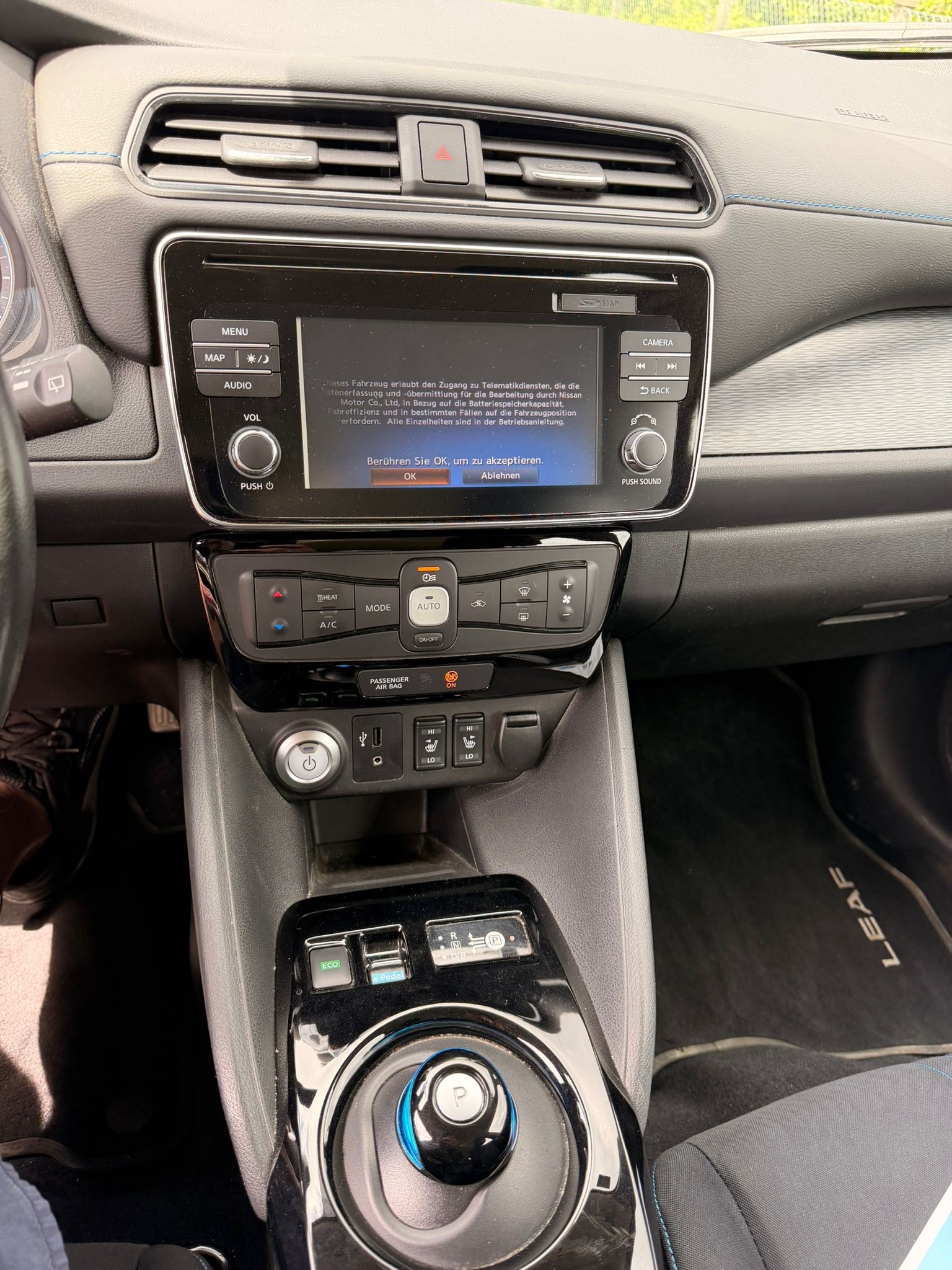 NISSAN Leaf Acenta (incl. batt)-image-8