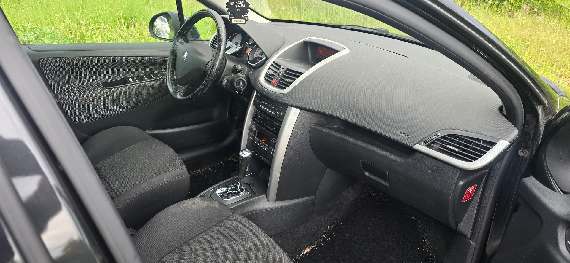 PEUGEOT 207 1.6 16V Sport Pack Automatic-image-10