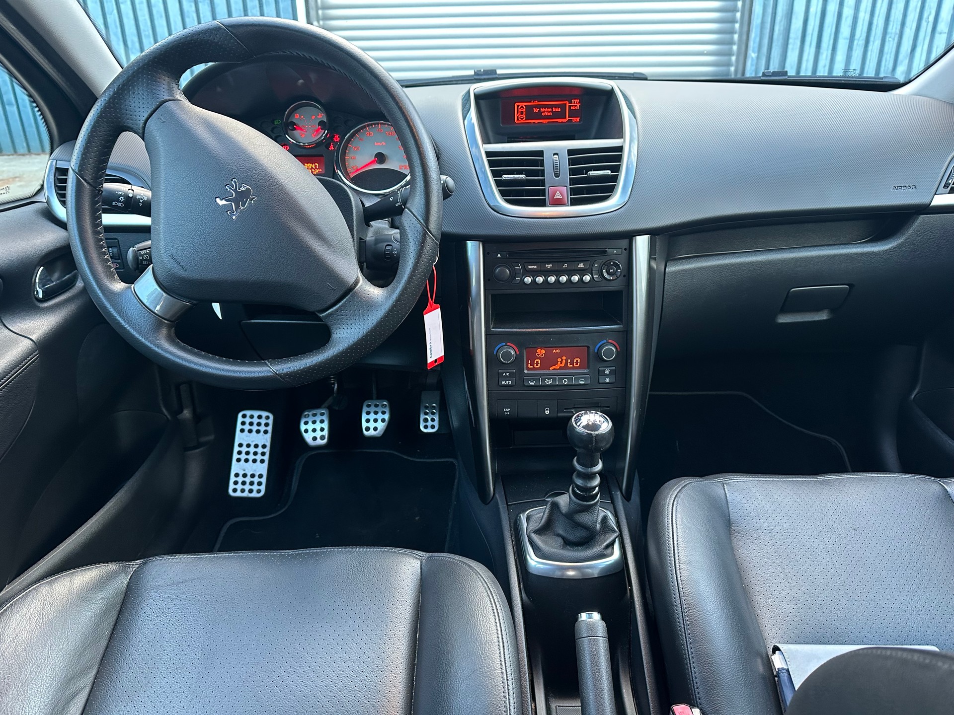 PEUGEOT 207 1.6 16V Turbo Allure-image-5