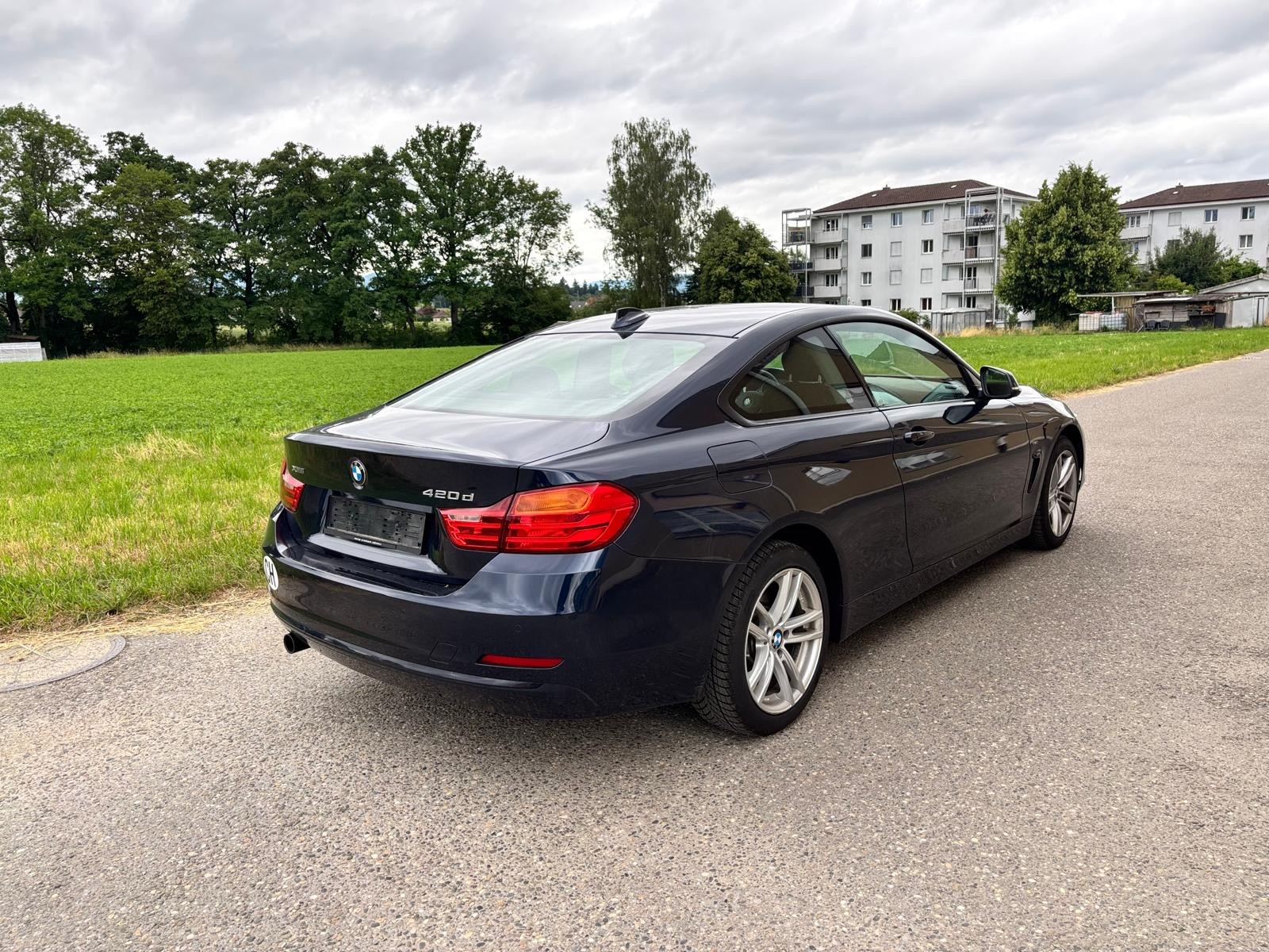 BMW 420d Coupé xDrive Luxury Line Steptronic-image-11