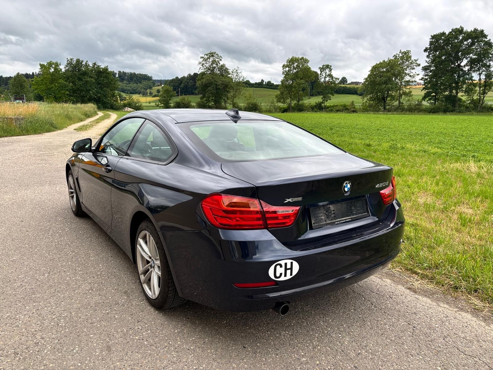 BMW 420d Coupé xDrive Luxury Line Steptronic-image-4
