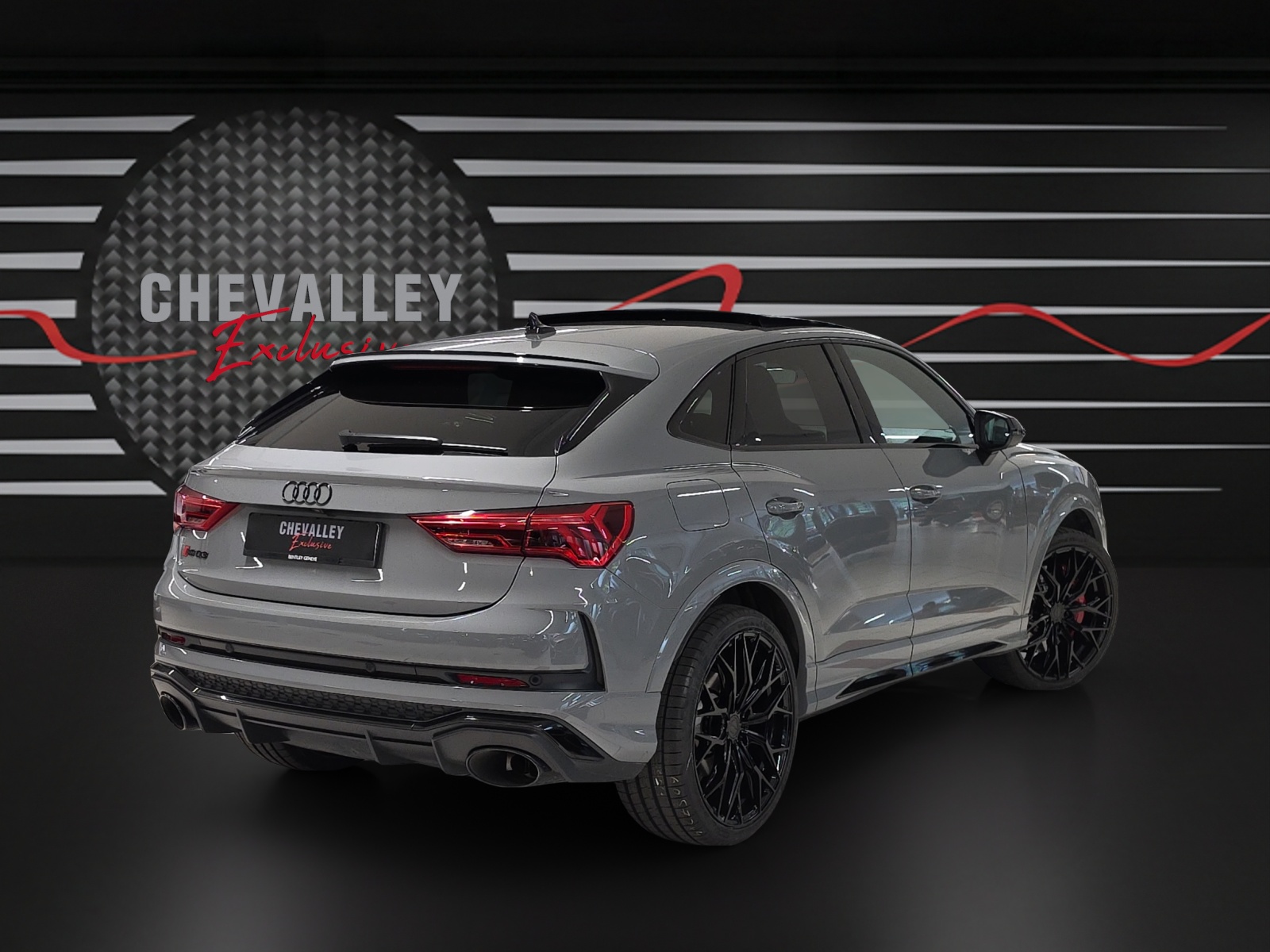 AUDI RS Q3 Sportback quattro S tronic-image-5