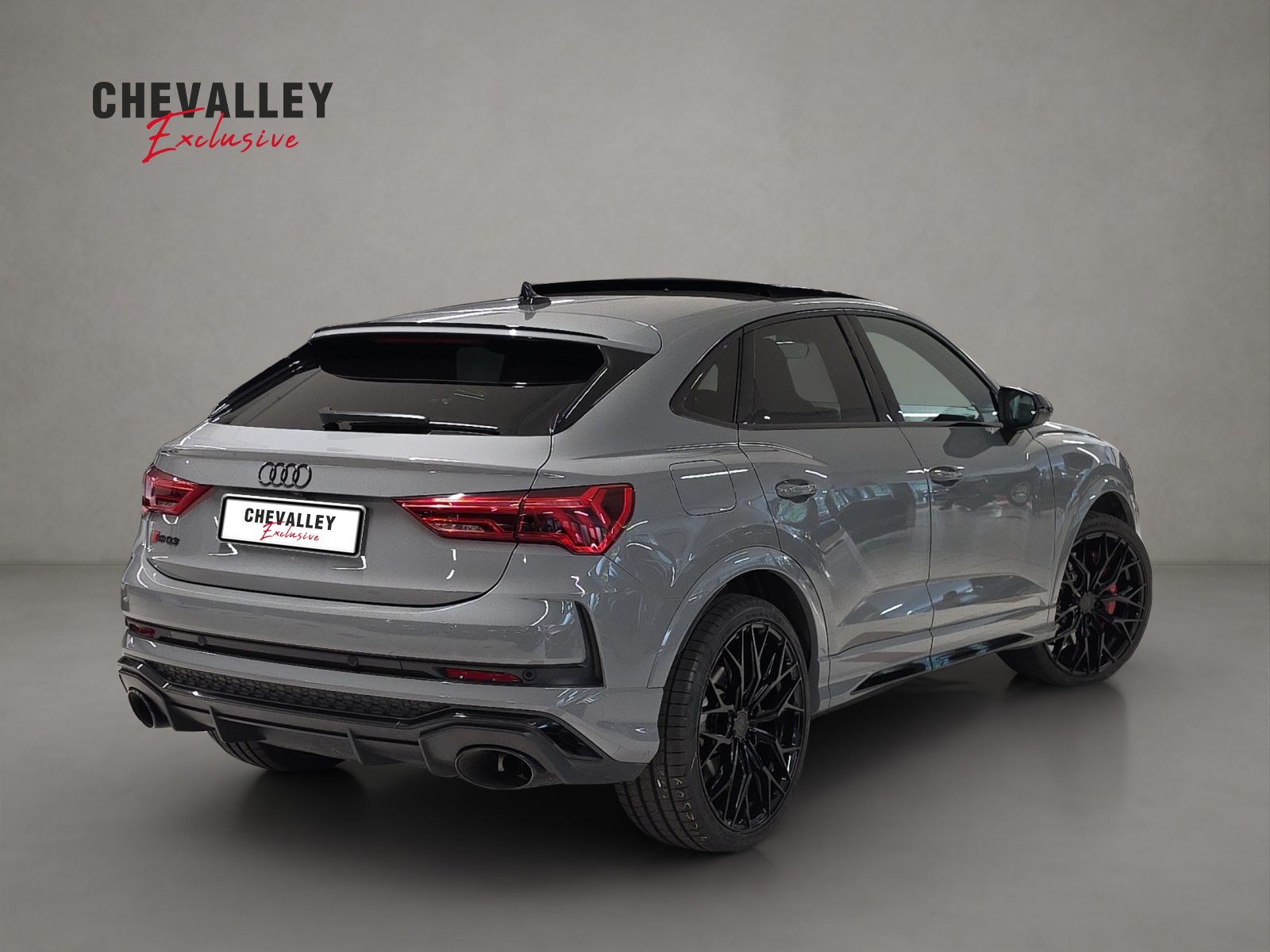 AUDI RS Q3 Sportback quattro S tronic-image-5