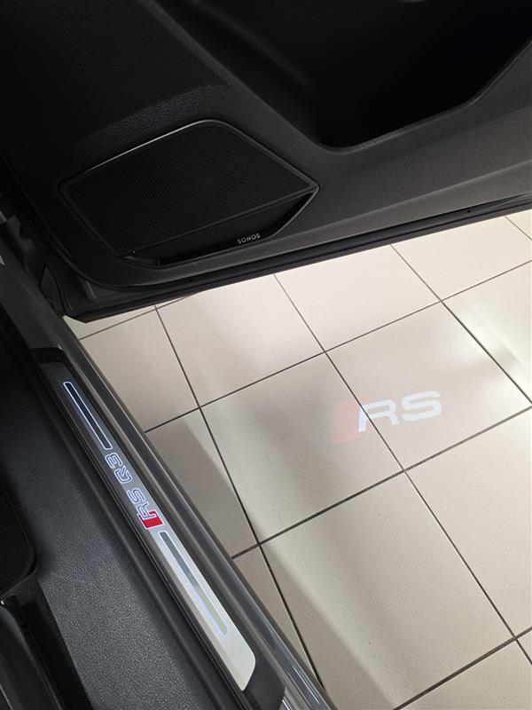 AUDI RS Q3 Sportback quattro S tronic-image-17