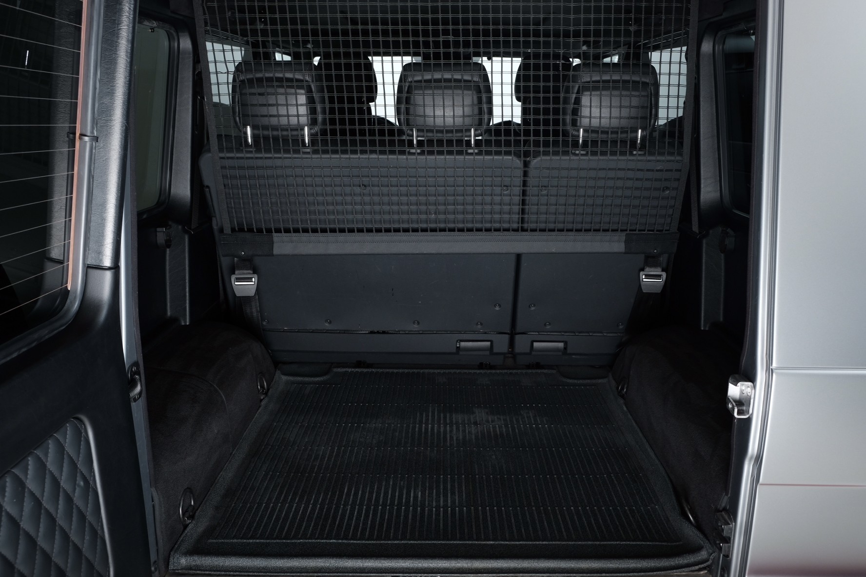 MERCEDES-BENZ G 63 AMG Edition 463 Speedshift Plus 7G-Tronic-image-16